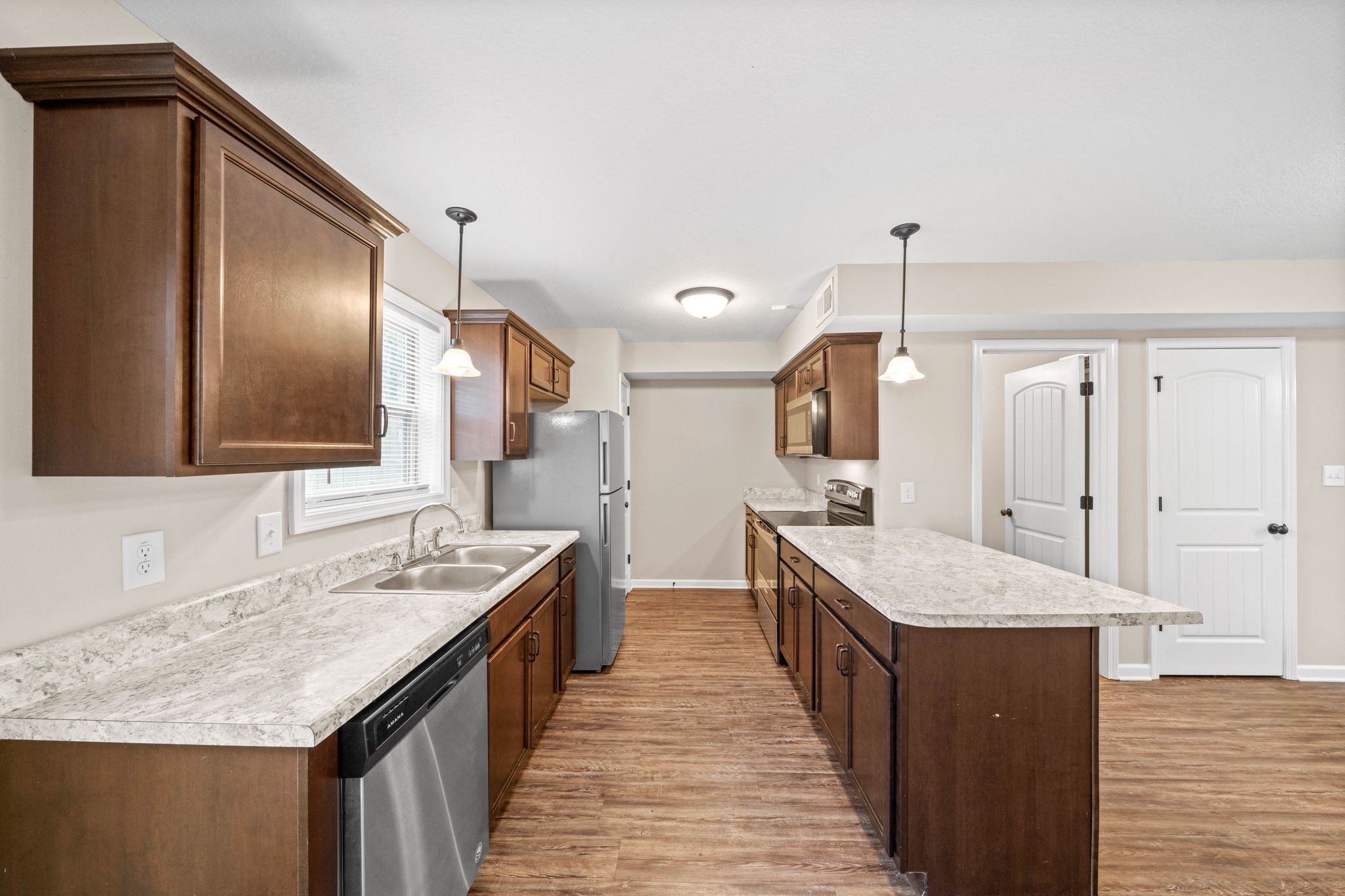 1560 E Knollwood Circle Property Photo 12