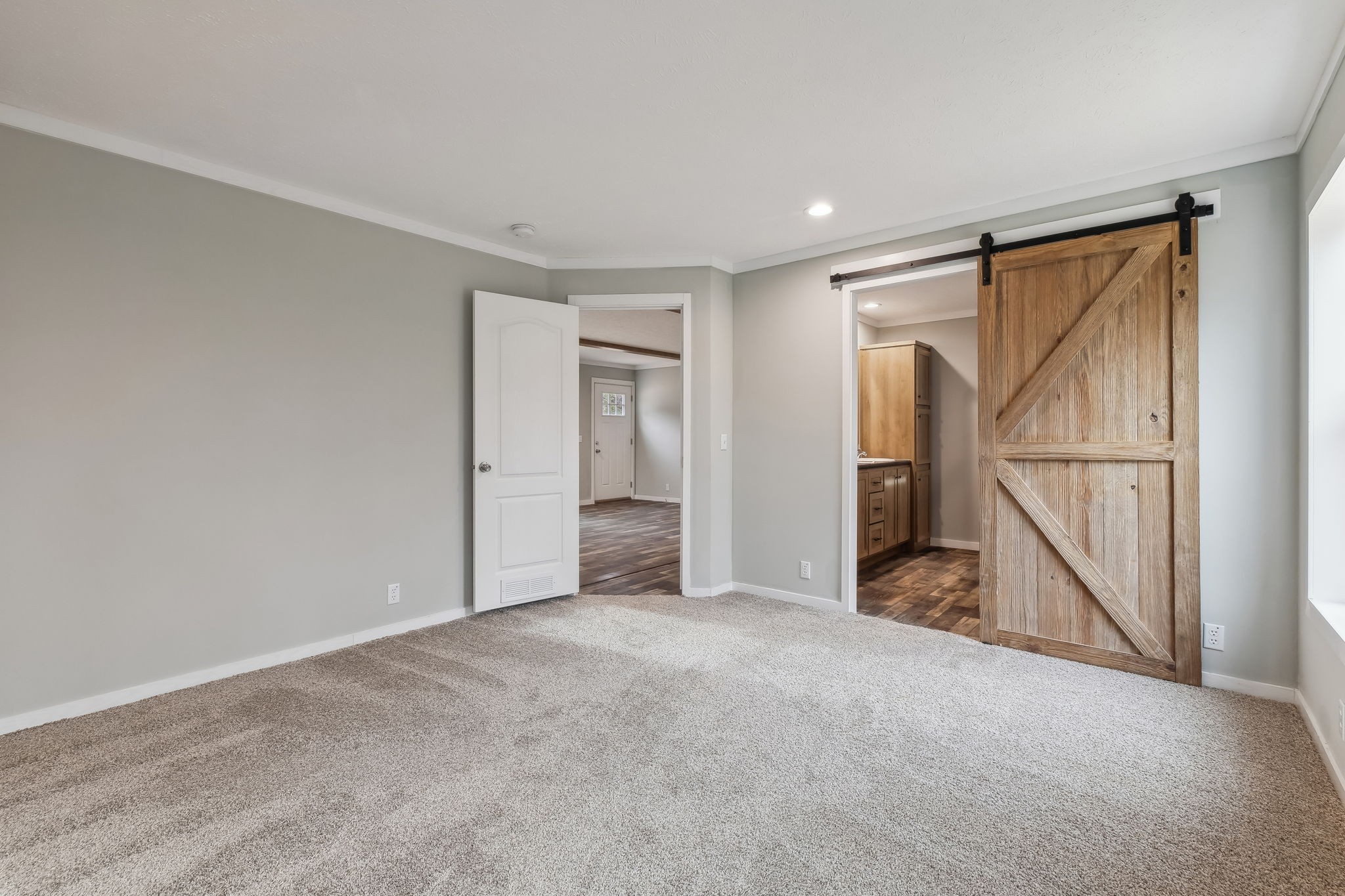 553 Camden Bay Rd Property Photo 32