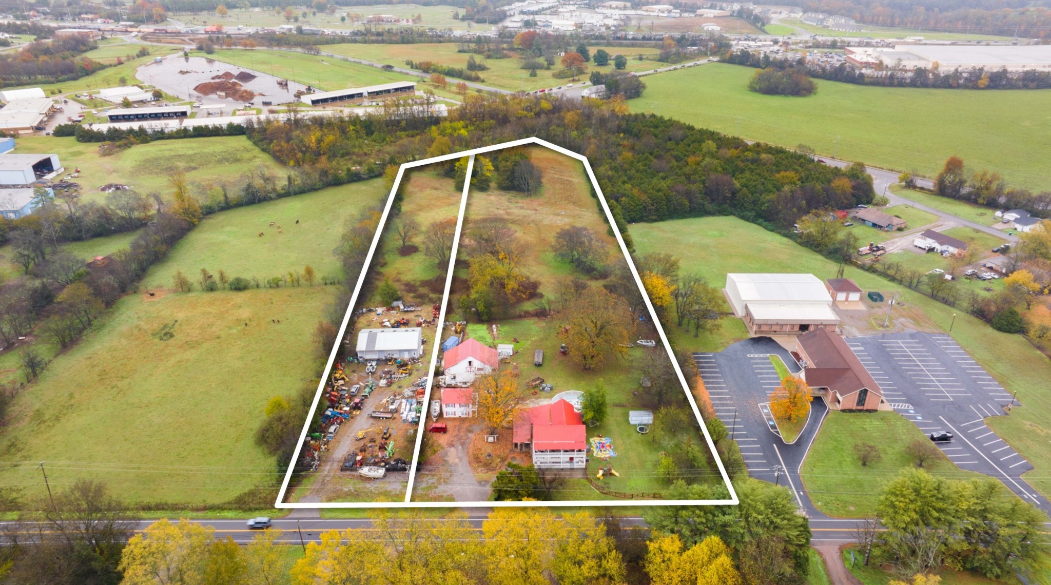 6752 Old Nashville Hwy Property Photo 1
