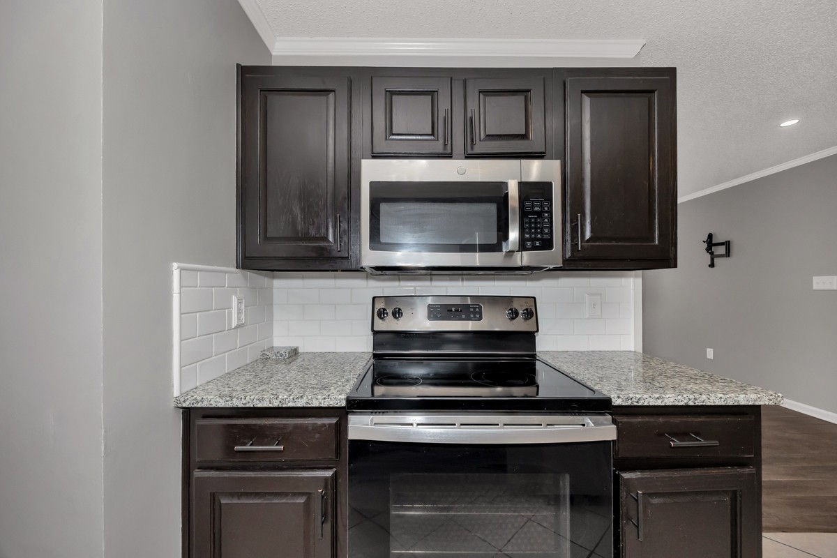 1809 Liberty Dr Property Photo 10