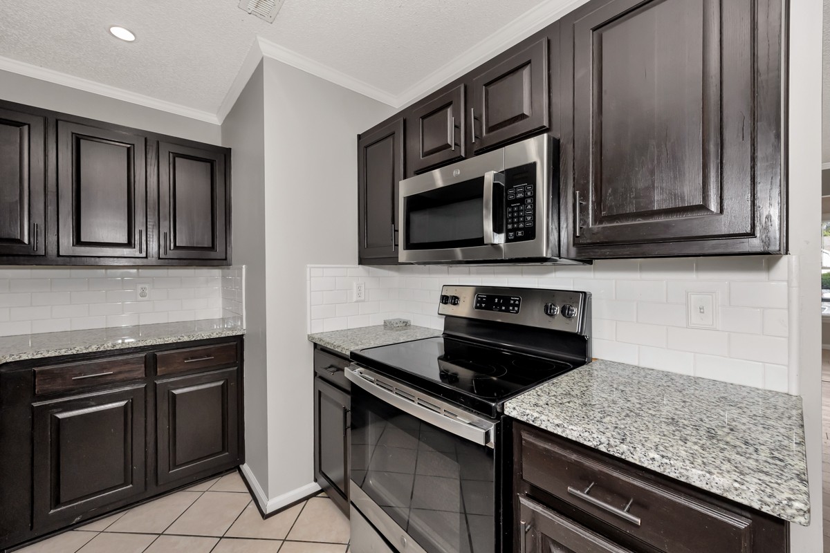 1809 Liberty Dr Property Photo 11