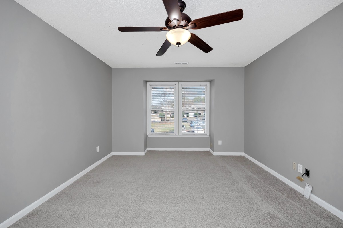 1809 Liberty Dr Property Photo 14