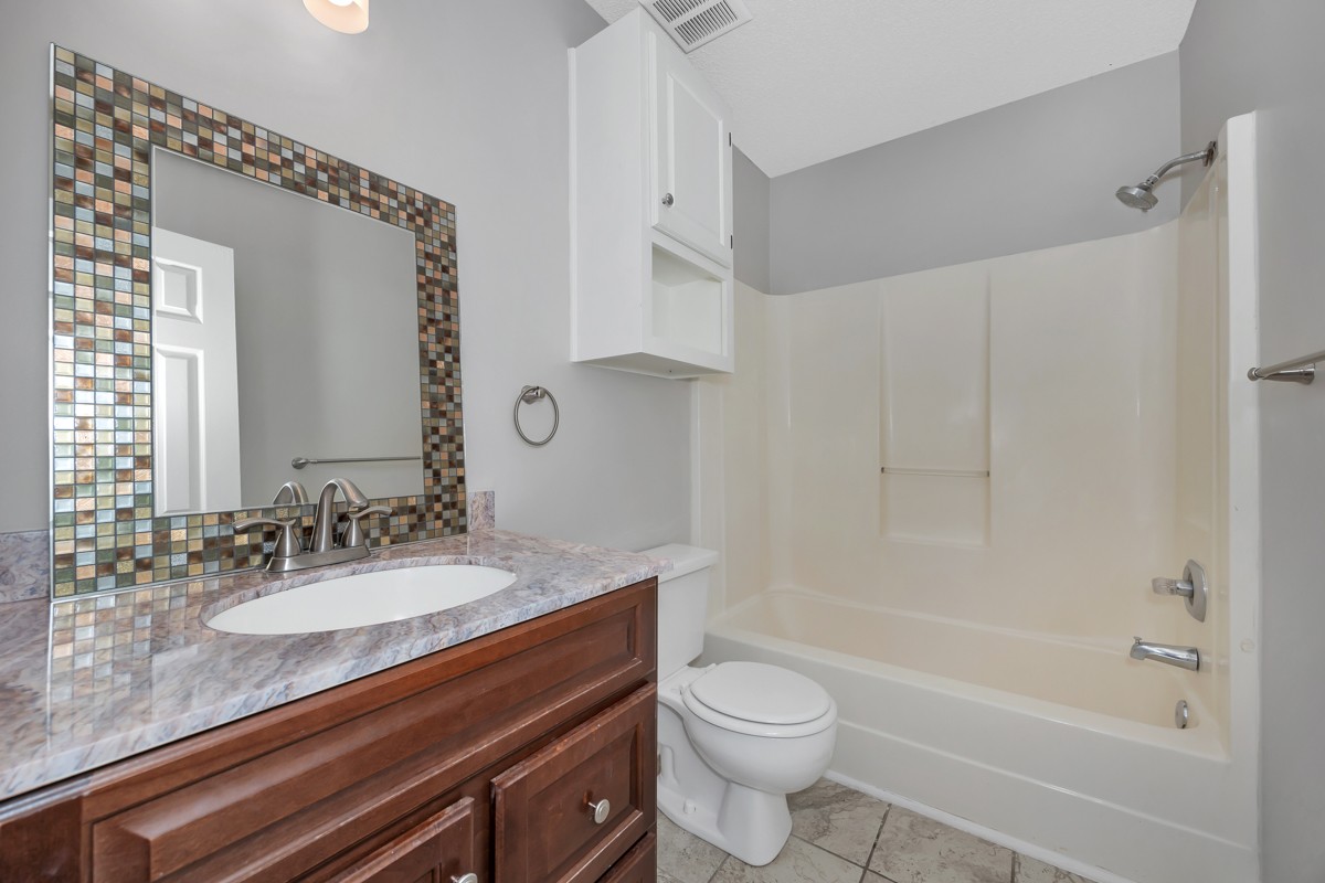 1809 Liberty Dr Property Photo 15