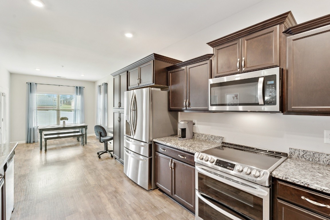 8077 Legacy Way Property Photo 3