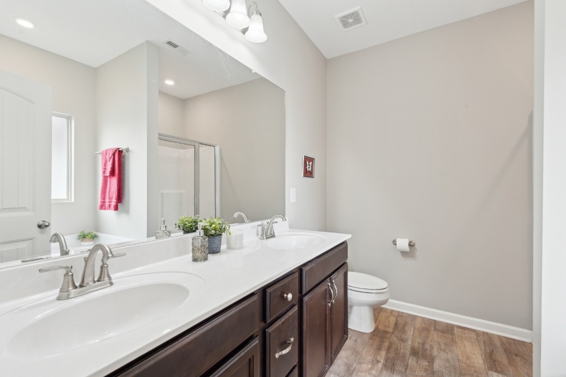 8077 Legacy Way Property Photo 11