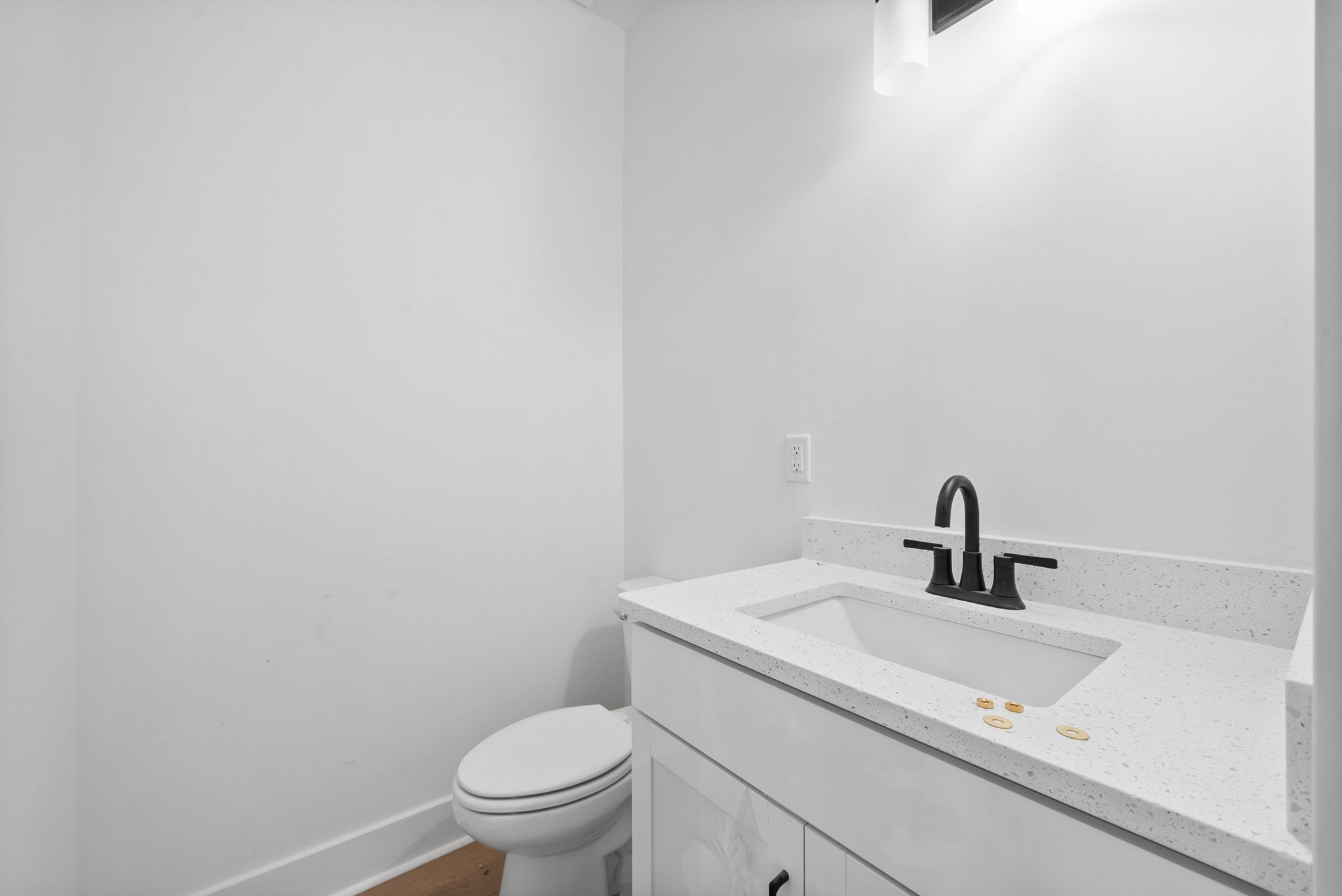 1075 Linder Ridge Drive Property Photo 16