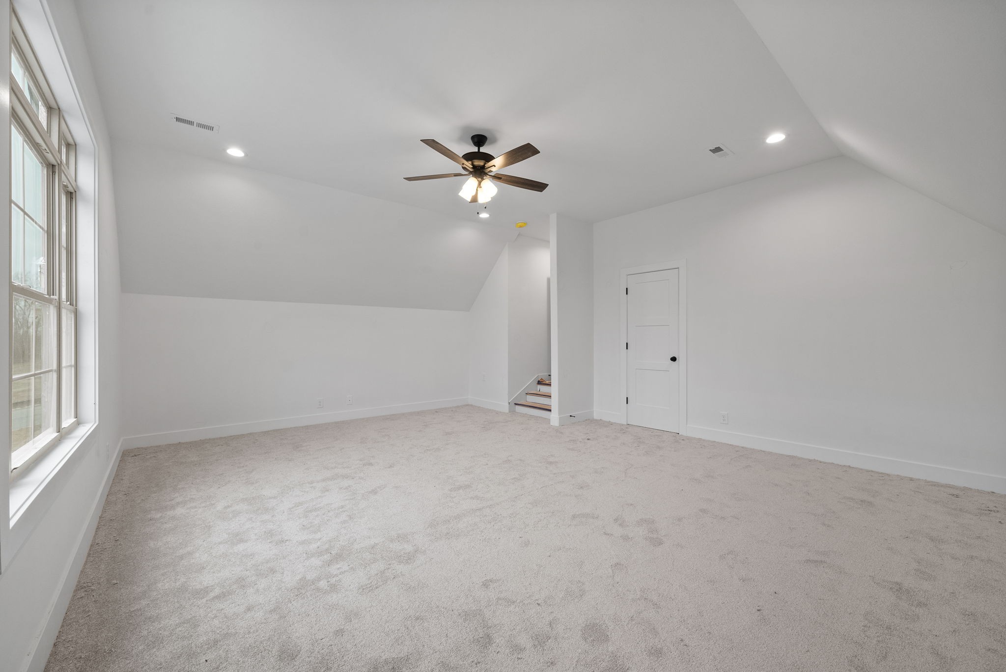 1075 Linder Ridge Drive Property Photo 32