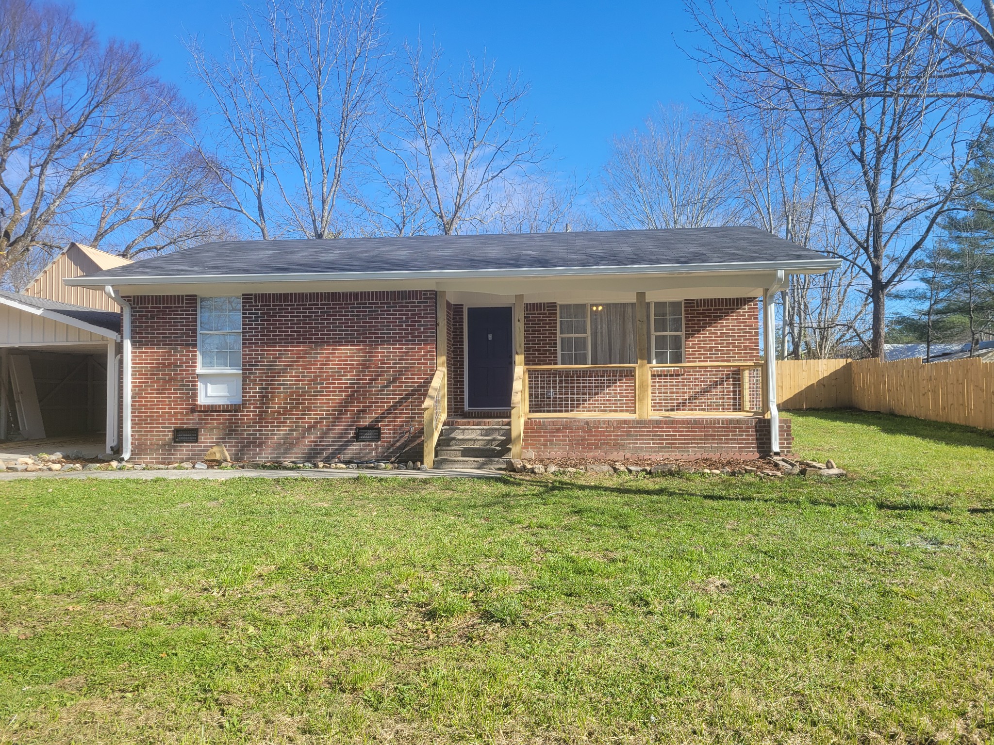 46 14th St Property Photo 1