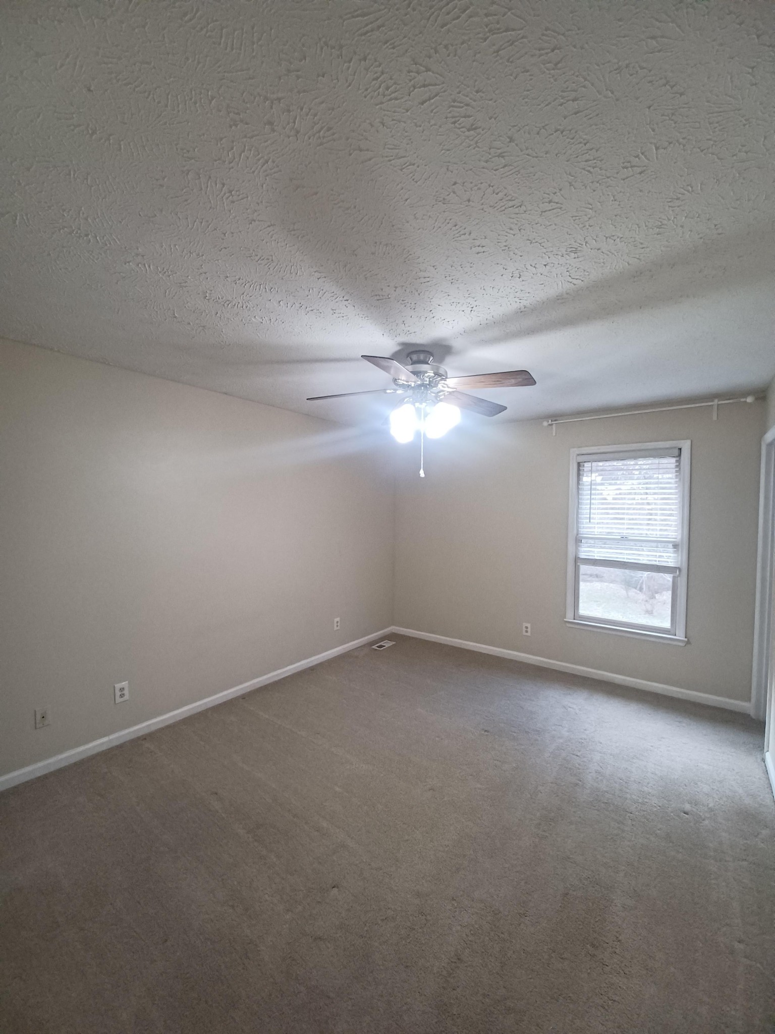 3402 Clearwater Dr Property Photo 10