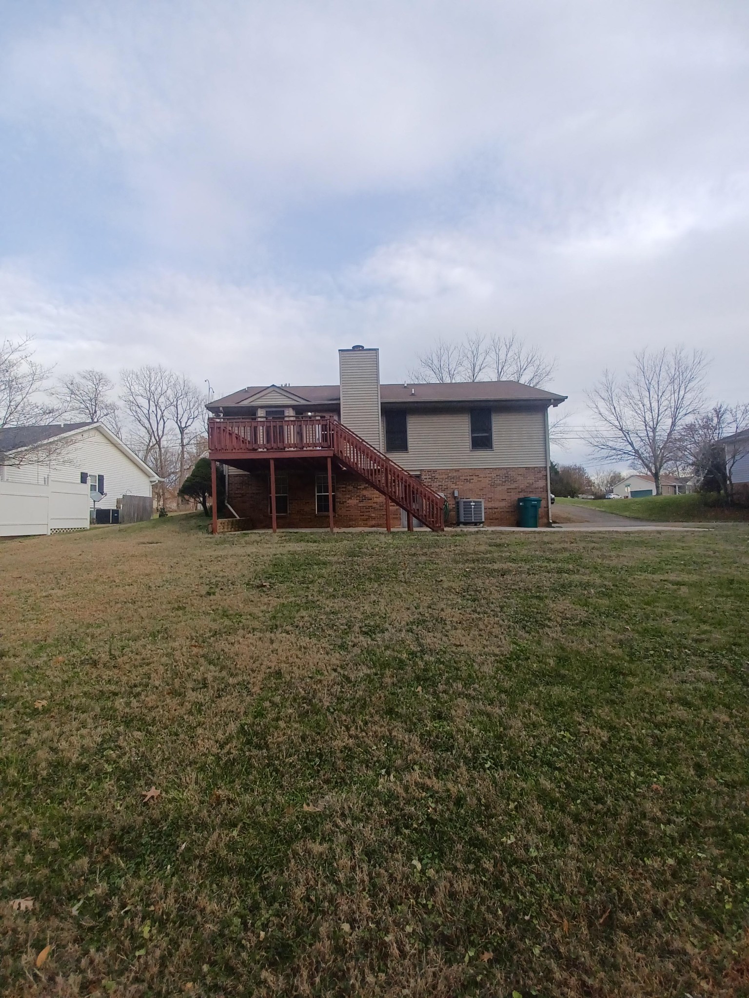 3402 Clearwater Dr Property Photo 27