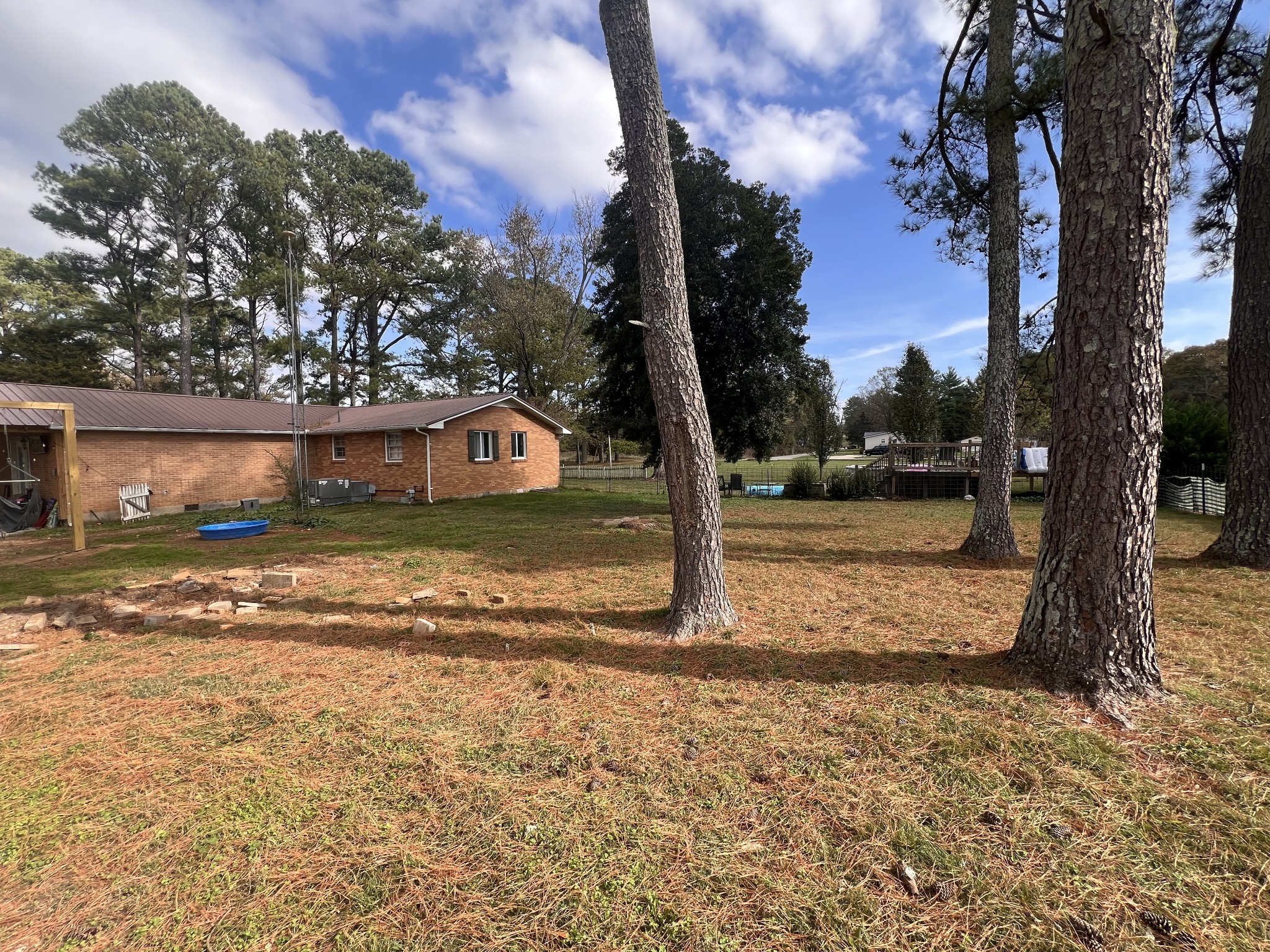 619 N Diagonal St Property Photo 7