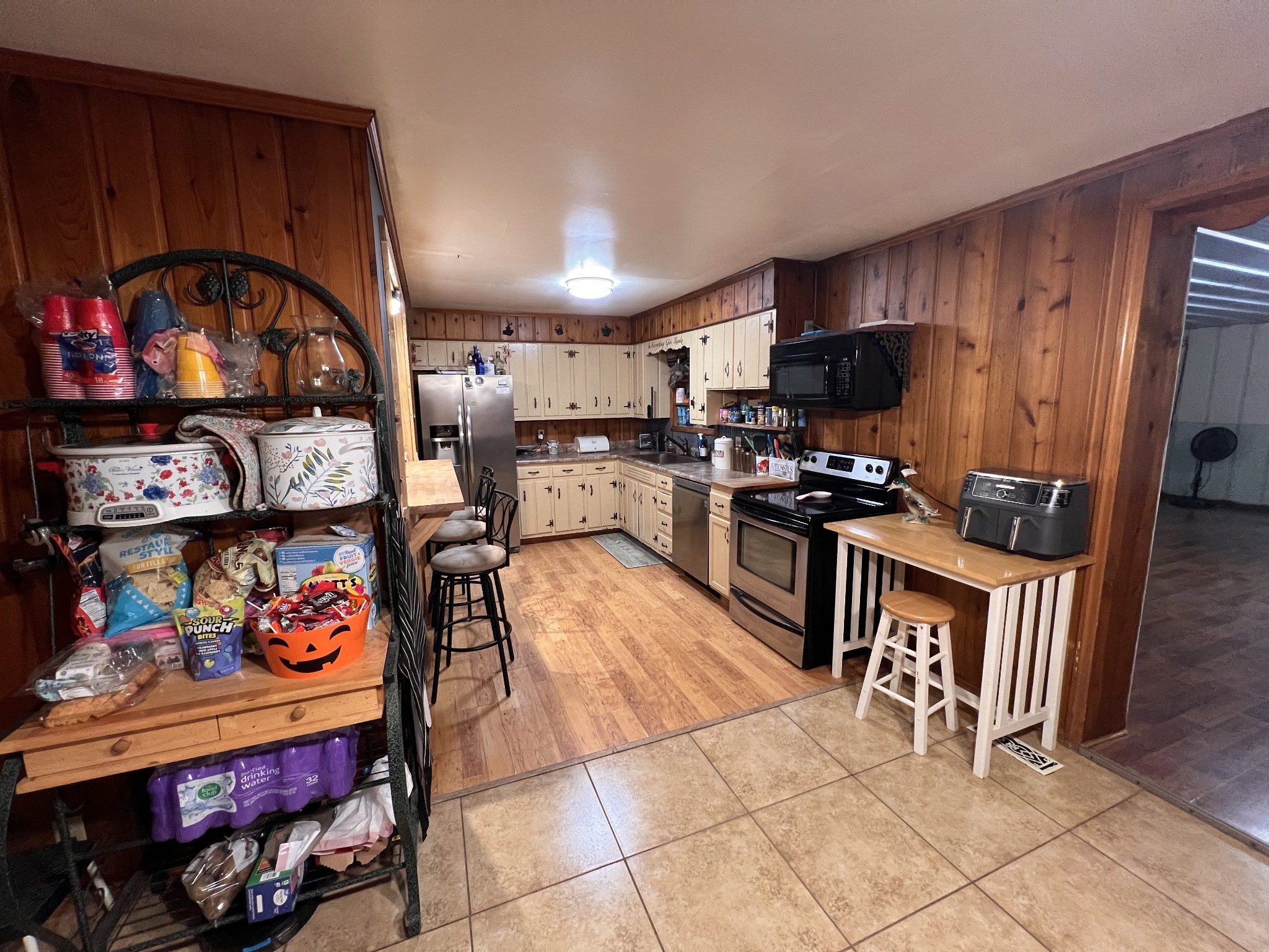 619 N Diagonal St Property Photo 14