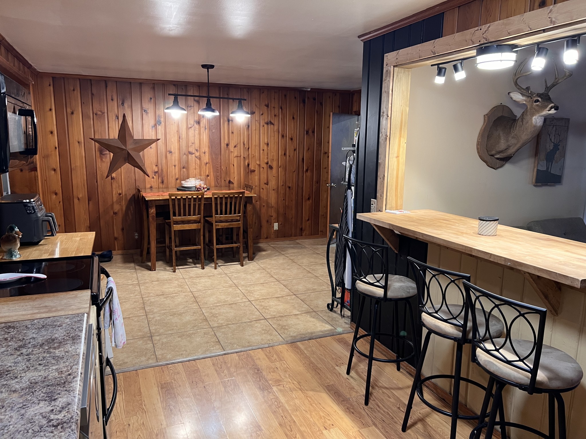 619 N Diagonal St Property Photo 15