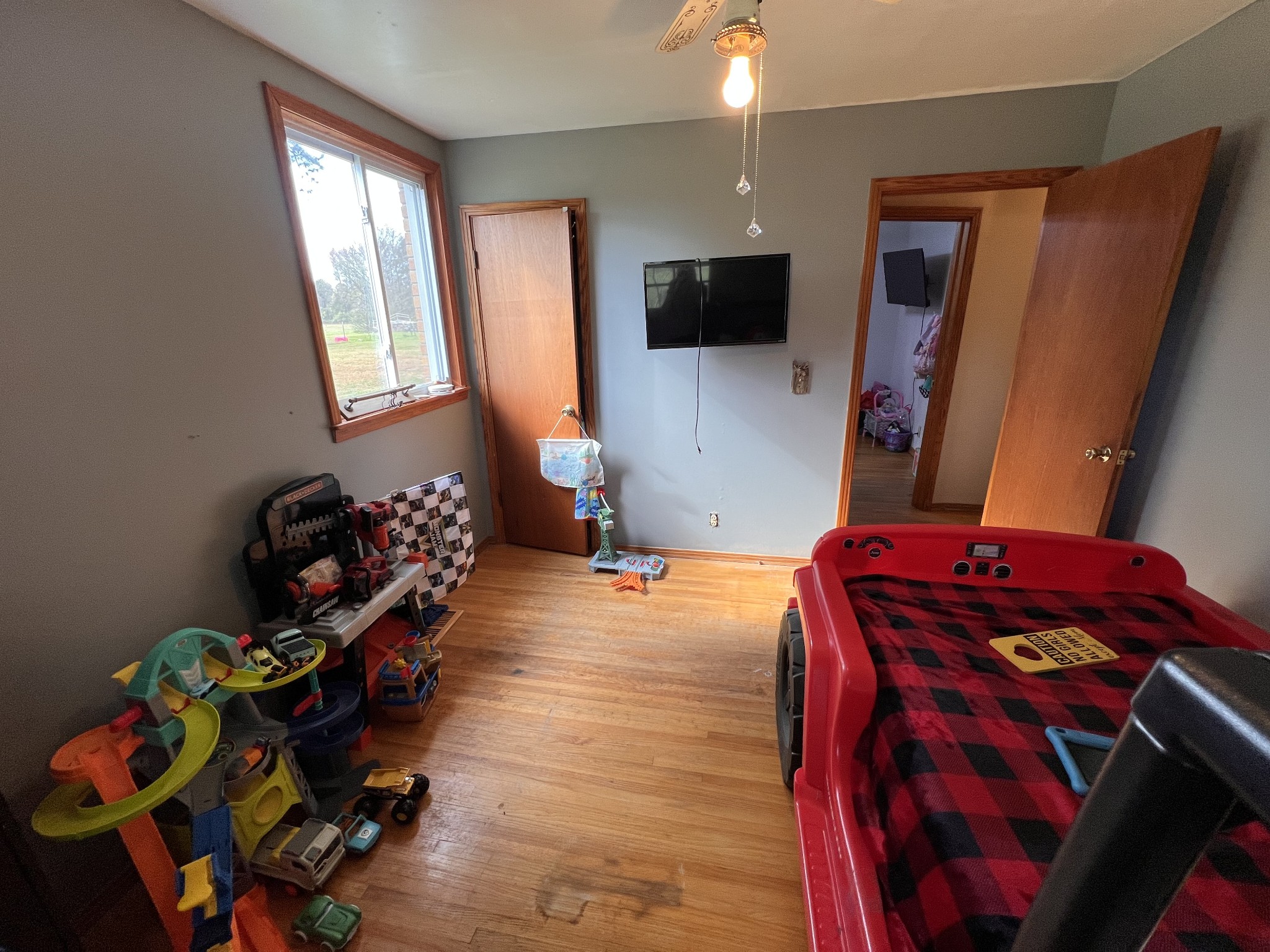 619 N Diagonal St Property Photo 26