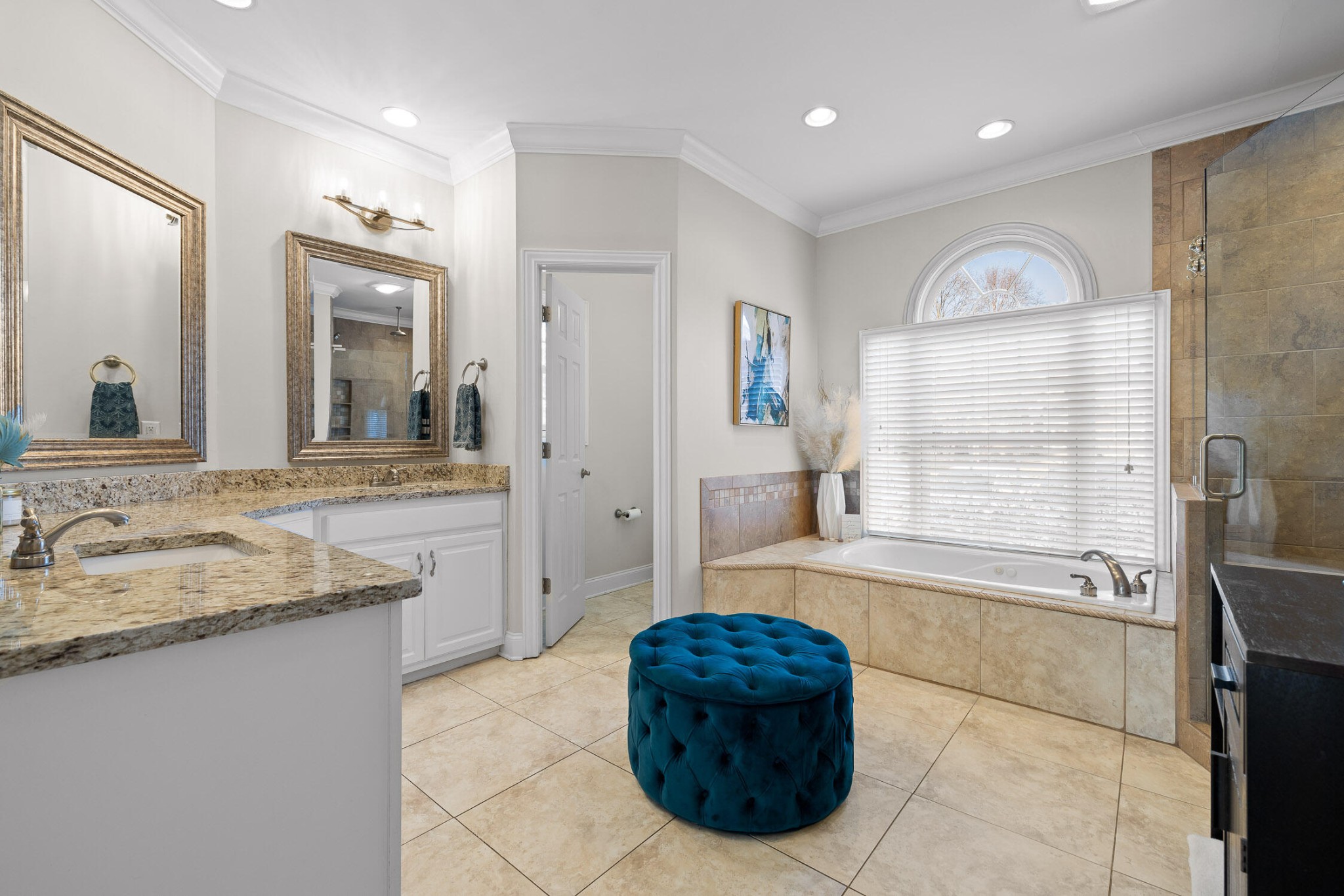 8410 Rambling Rose Drive Property Photo 31