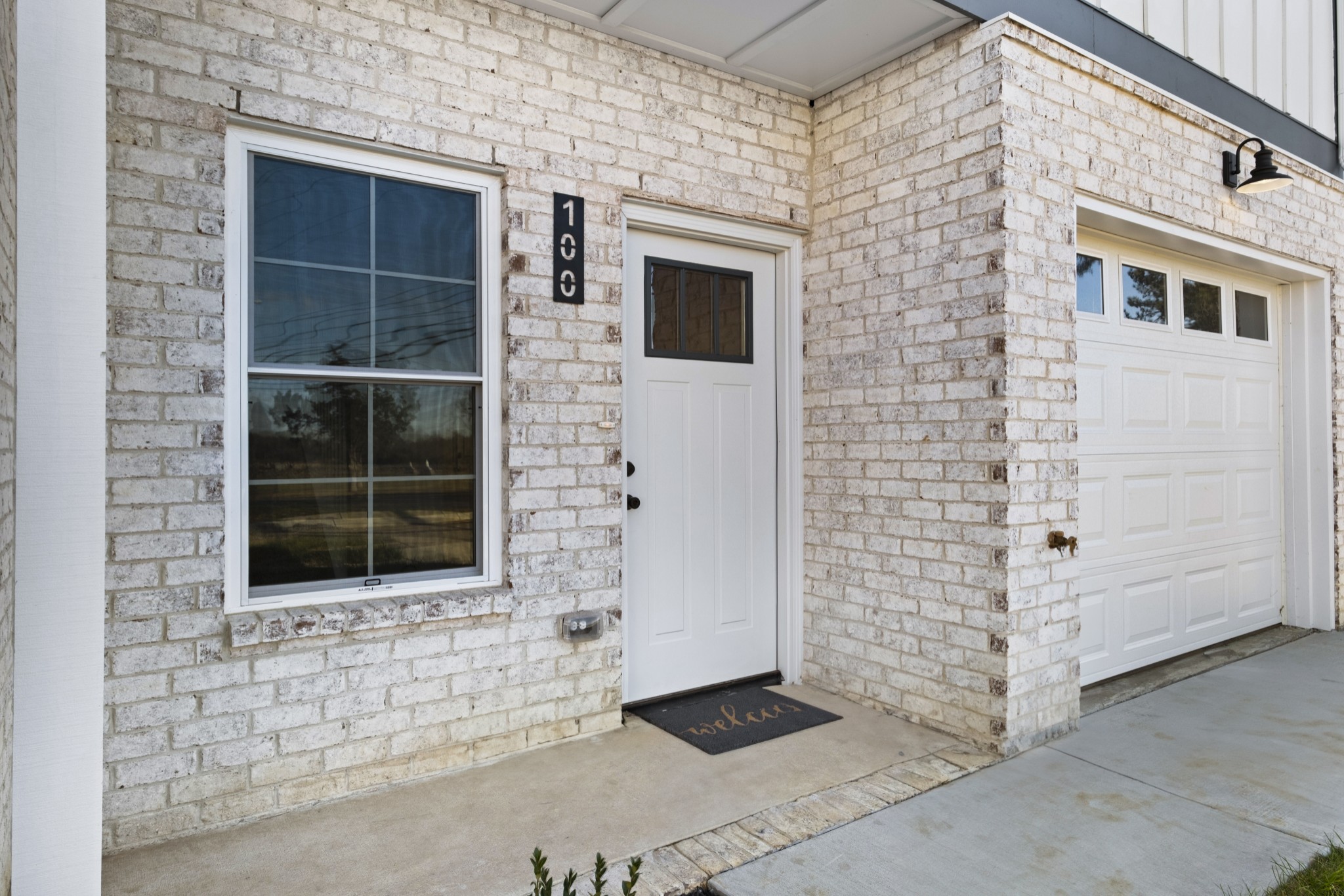 102 Maple View Dr Property Photo 5