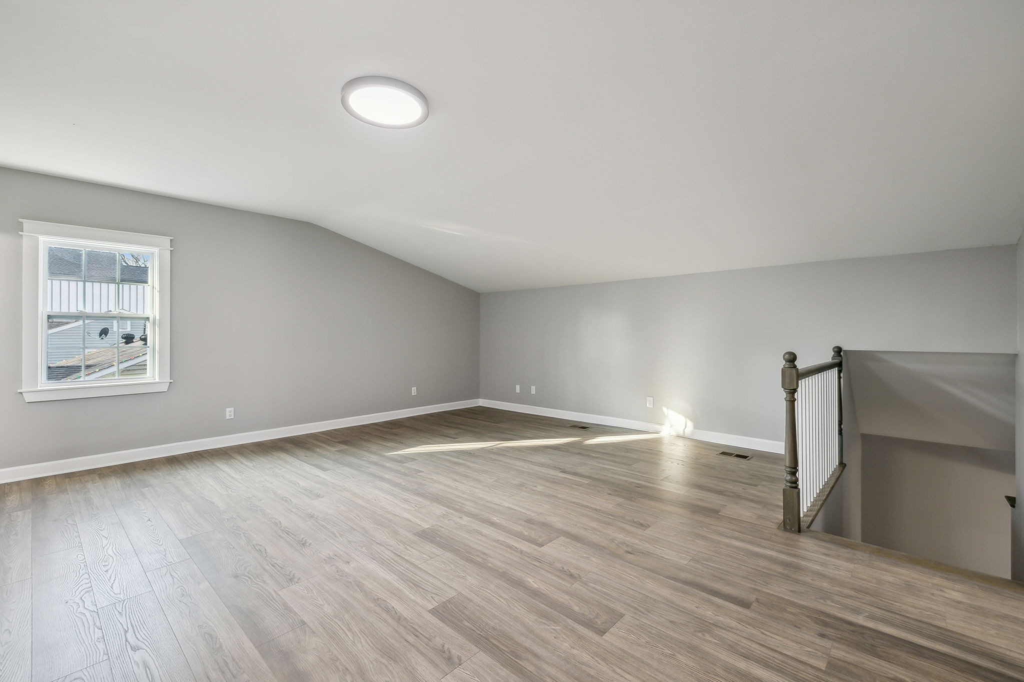 1006 Dew St Property Photo 48