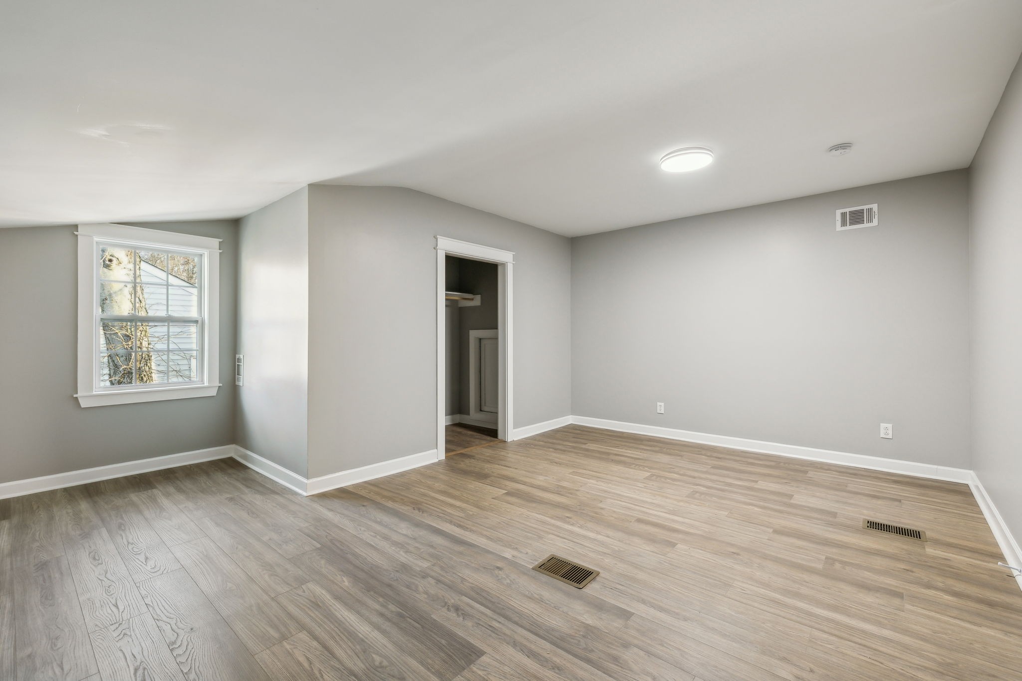 1006 Dew St Property Photo 54