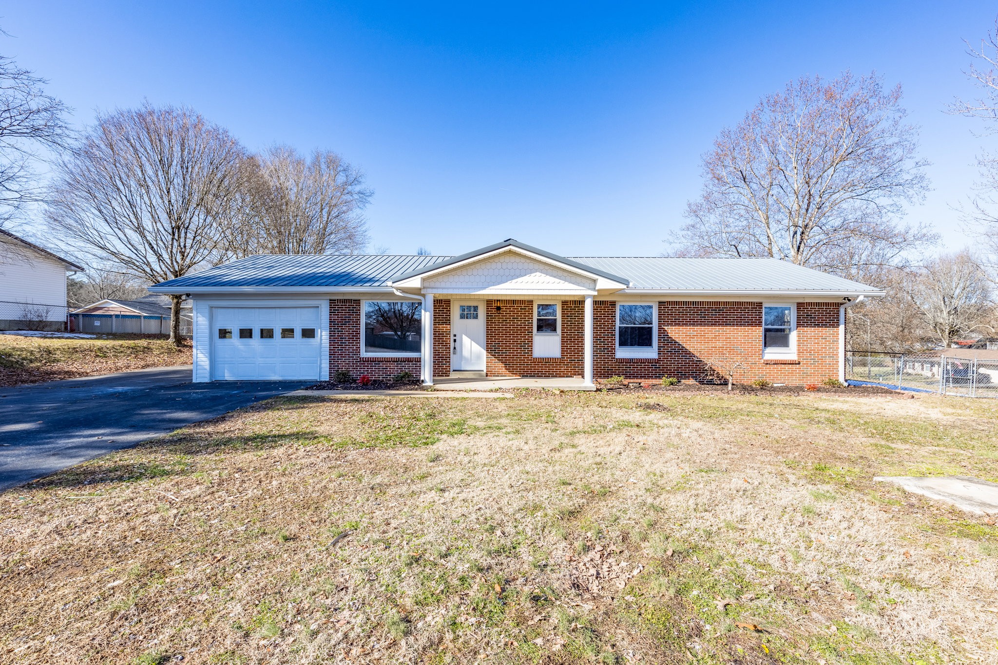 401 Cedar Ln, N Property Photo 2