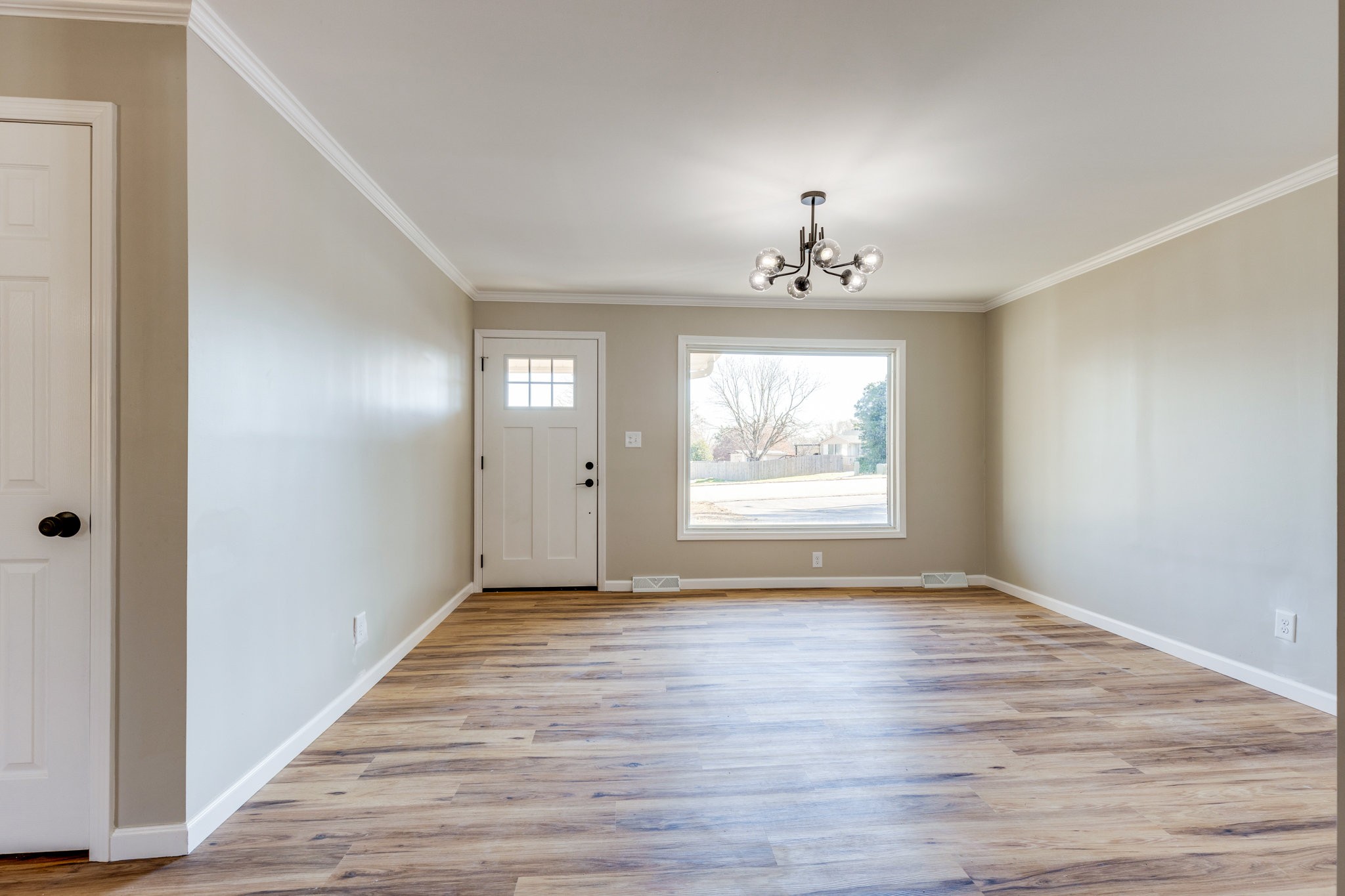 401 Cedar Ln, N Property Photo 6