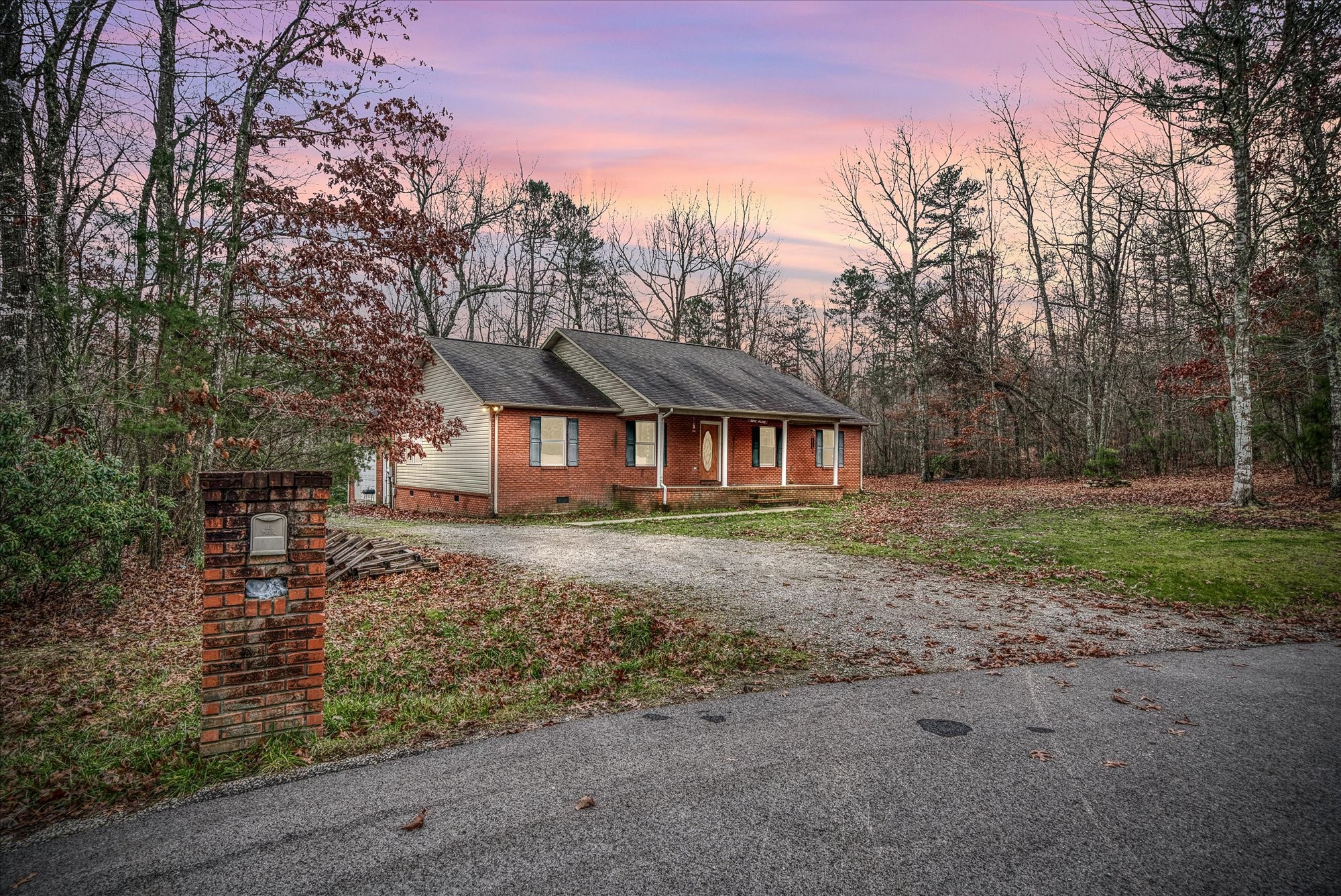 13 Down Pl Property Photo