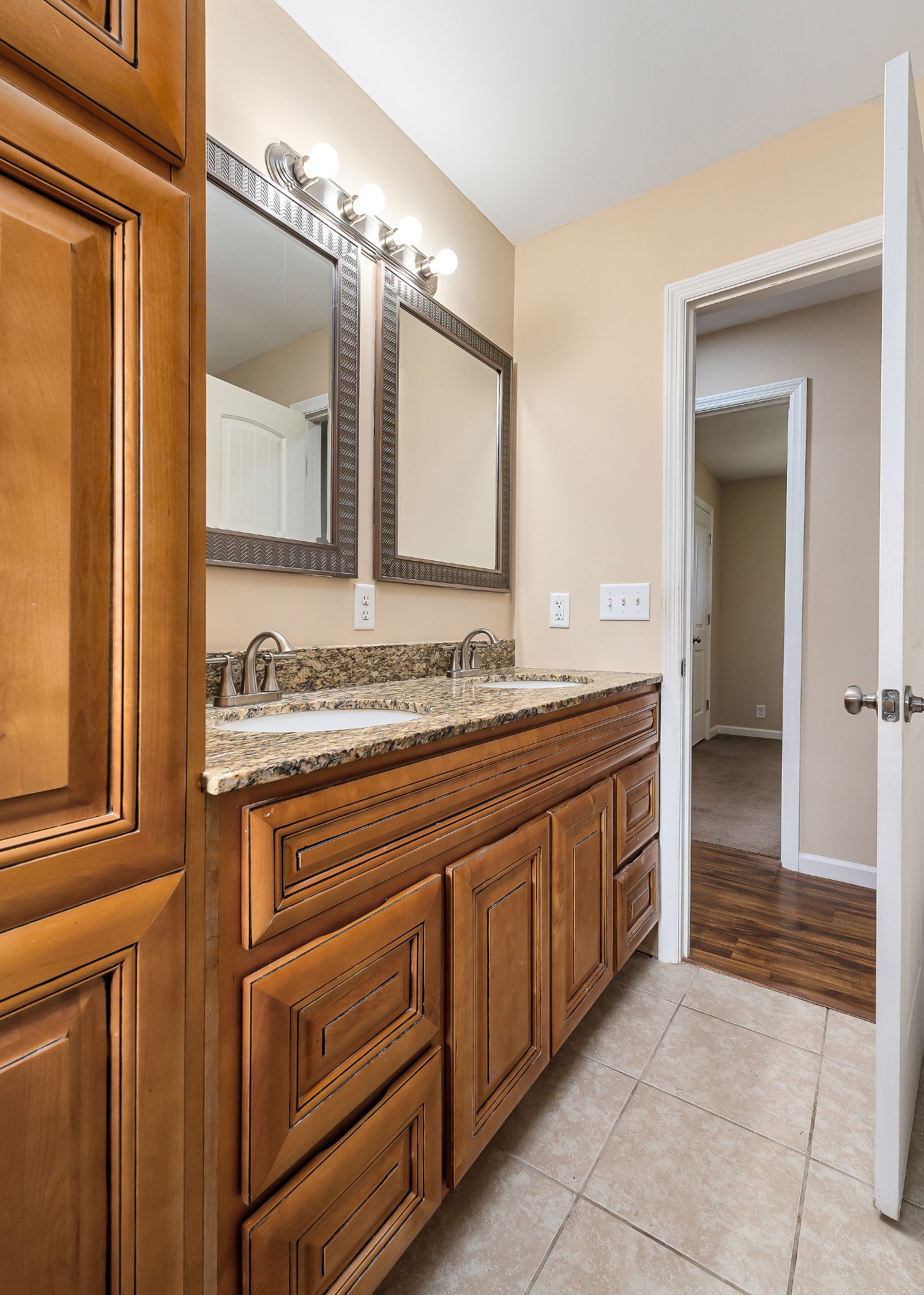 103 Ashwood Ln Property Photo 24