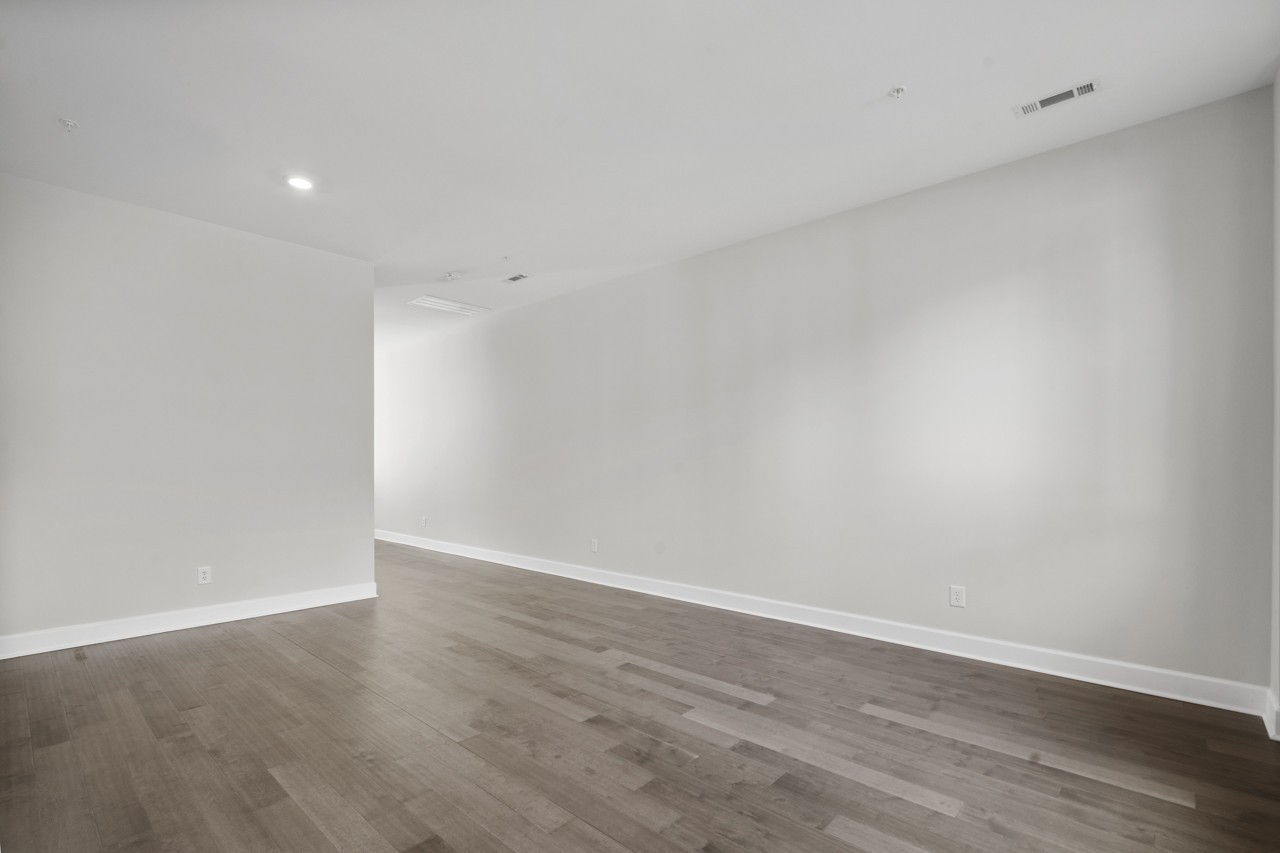 308 Daxton Pl Property Photo 3