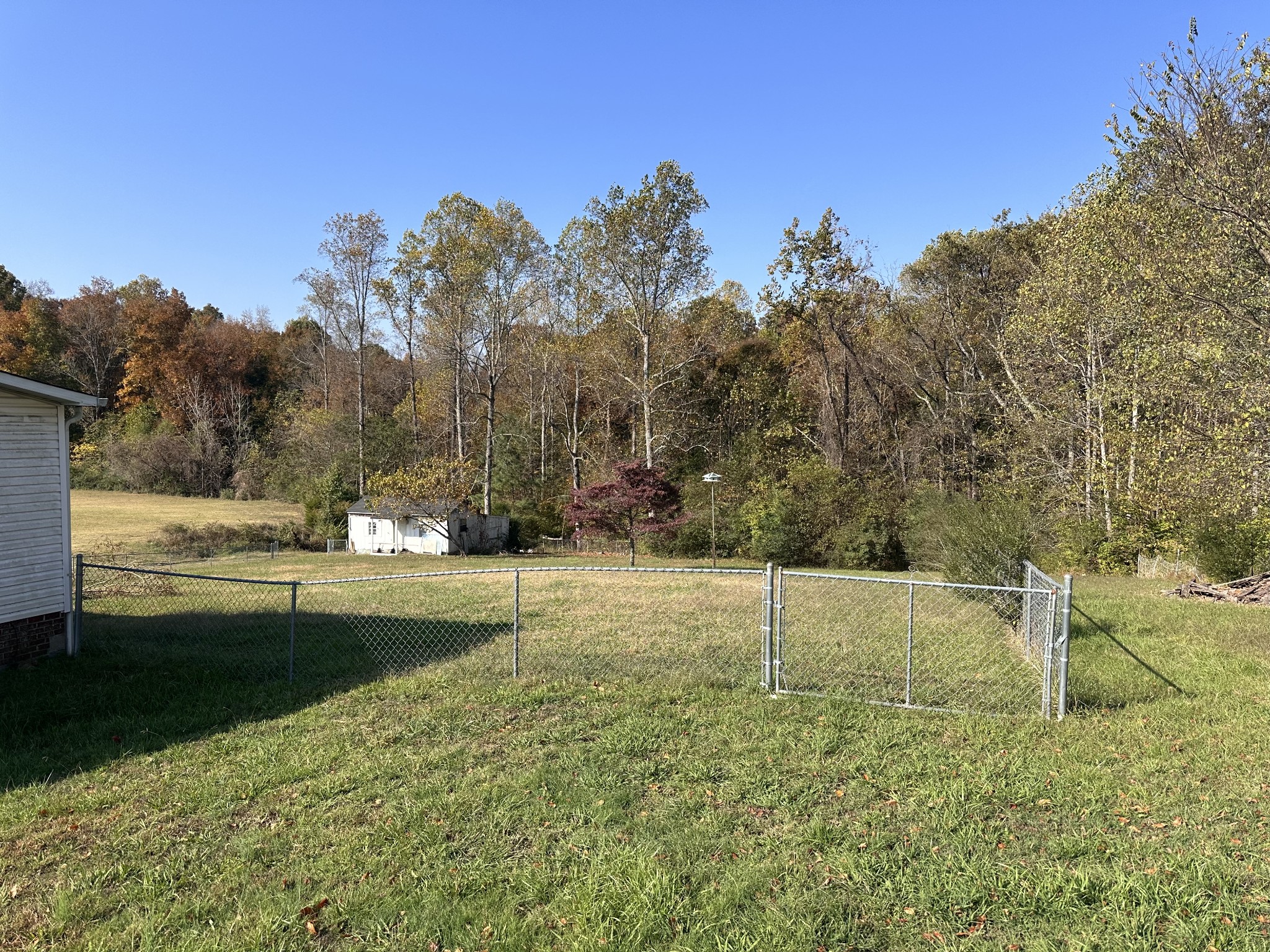 5776 Craft Rd Property Photo 3