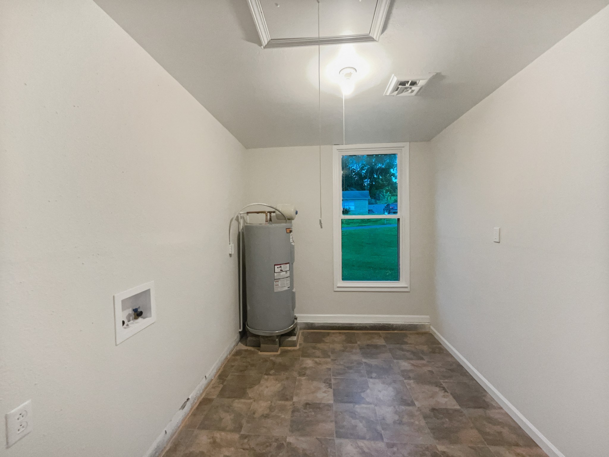 542 Morrison Dr Property Photo 10