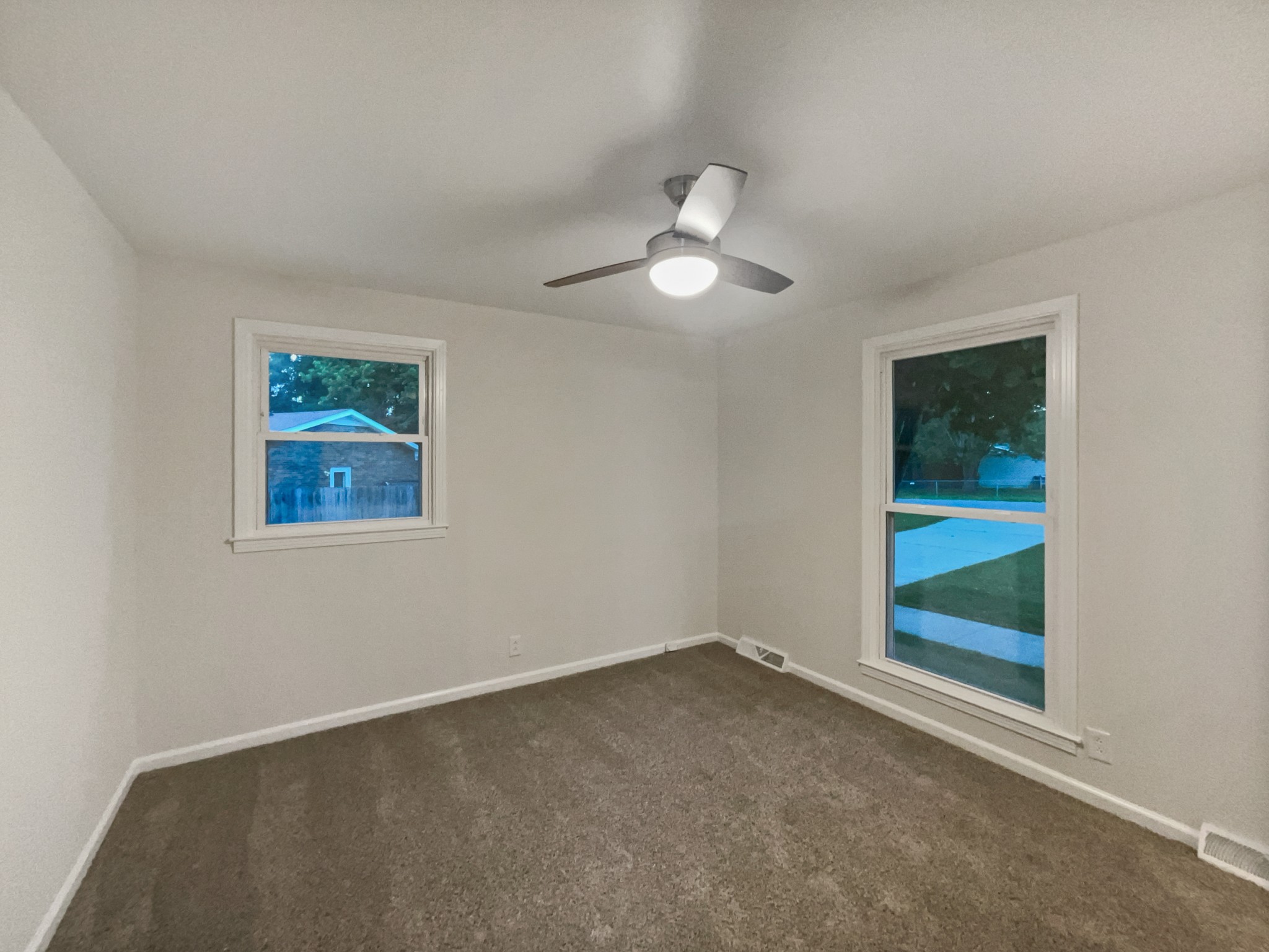 542 Morrison Dr Property Photo 12