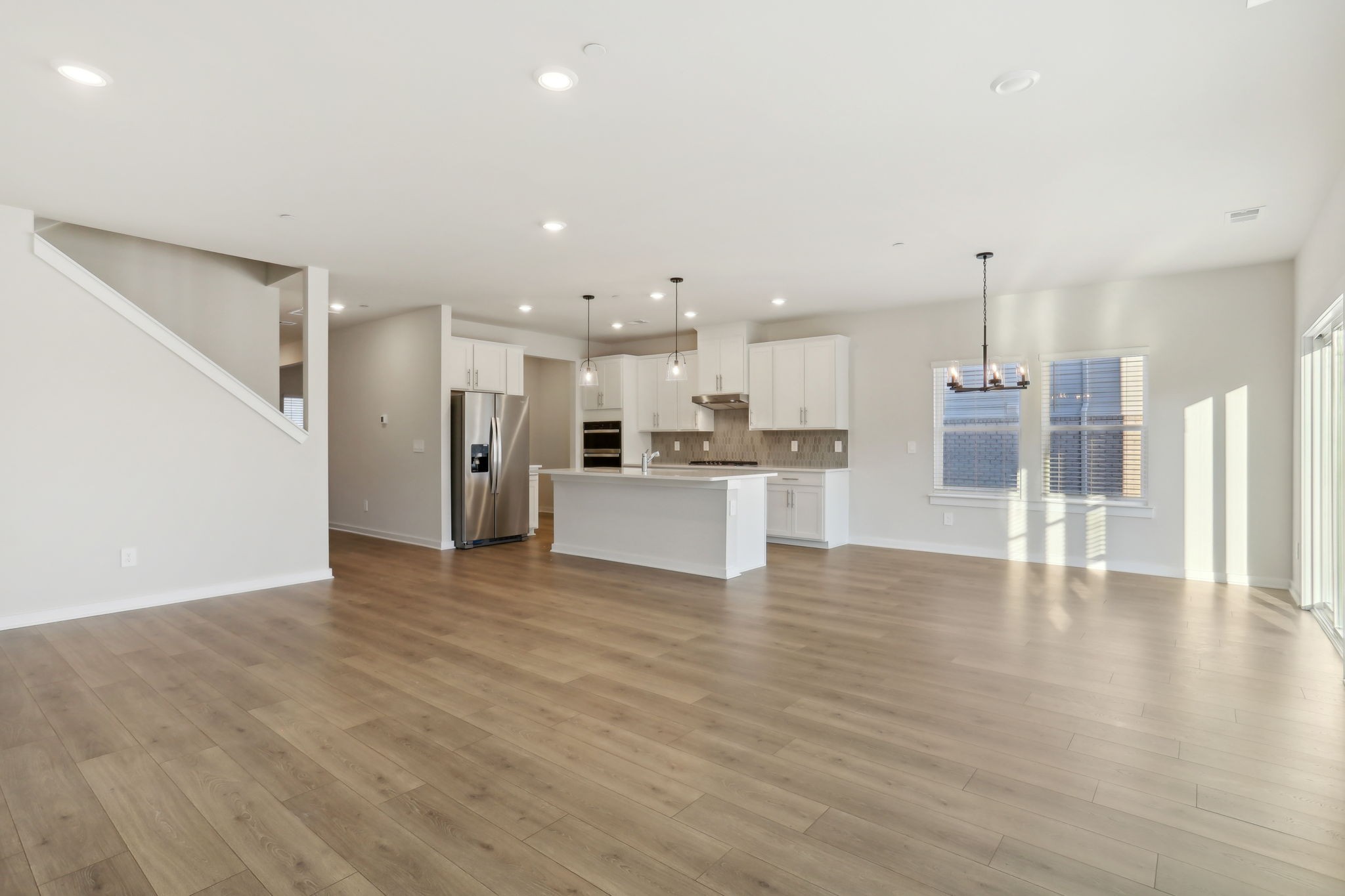 4598 Winslet Dr Property Photo 8
