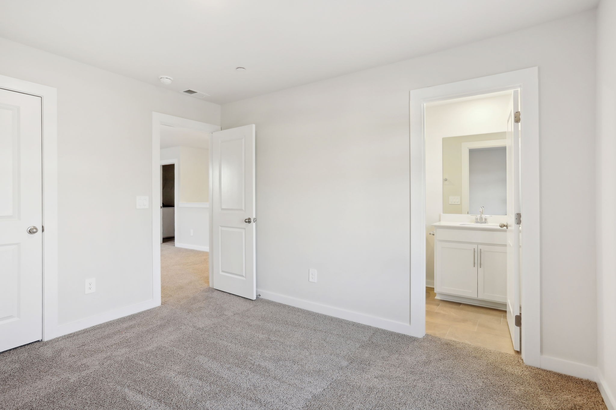 4598 Winslet Dr Property Photo 25