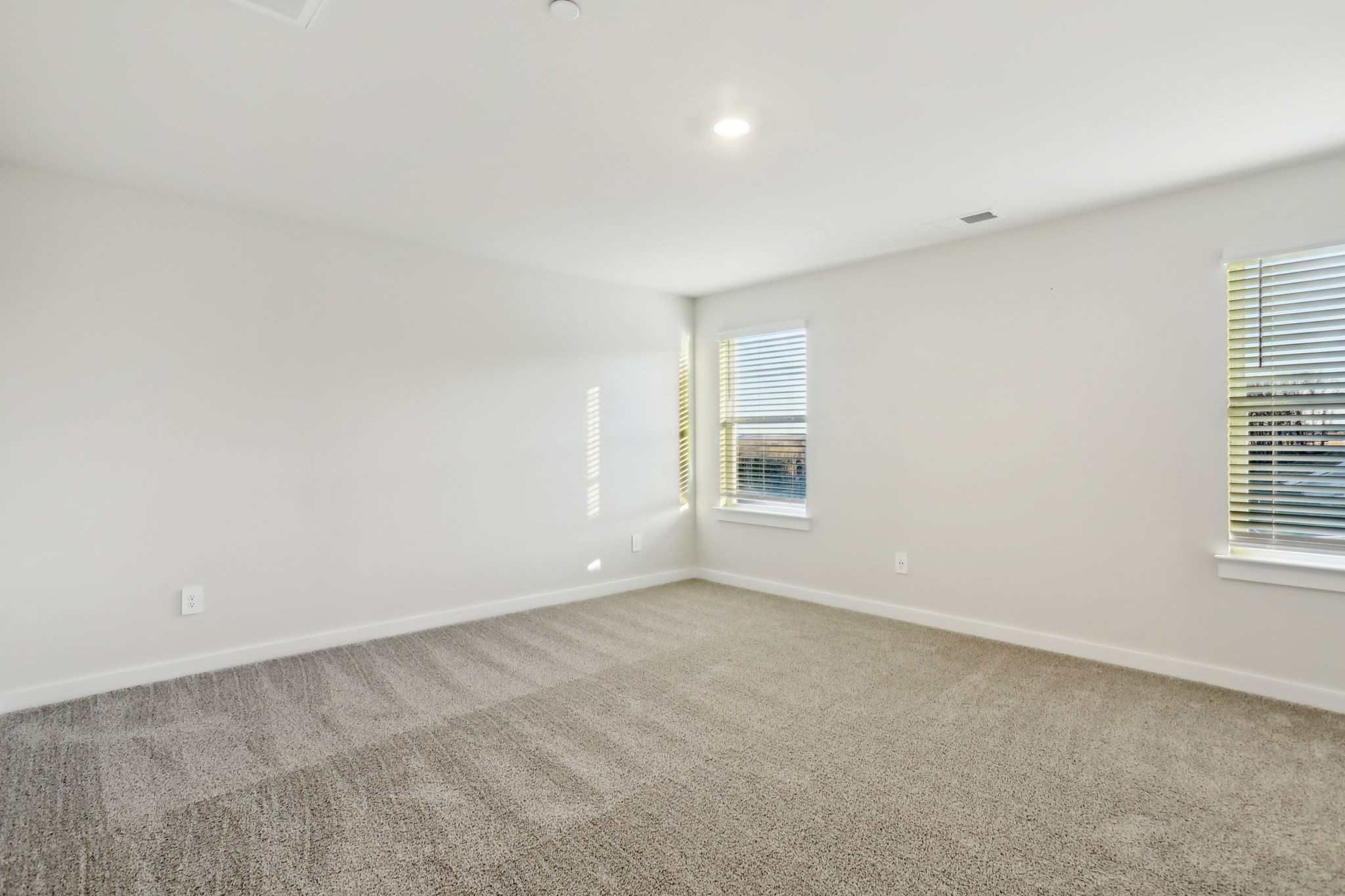 4598 Winslet Dr Property Photo 30
