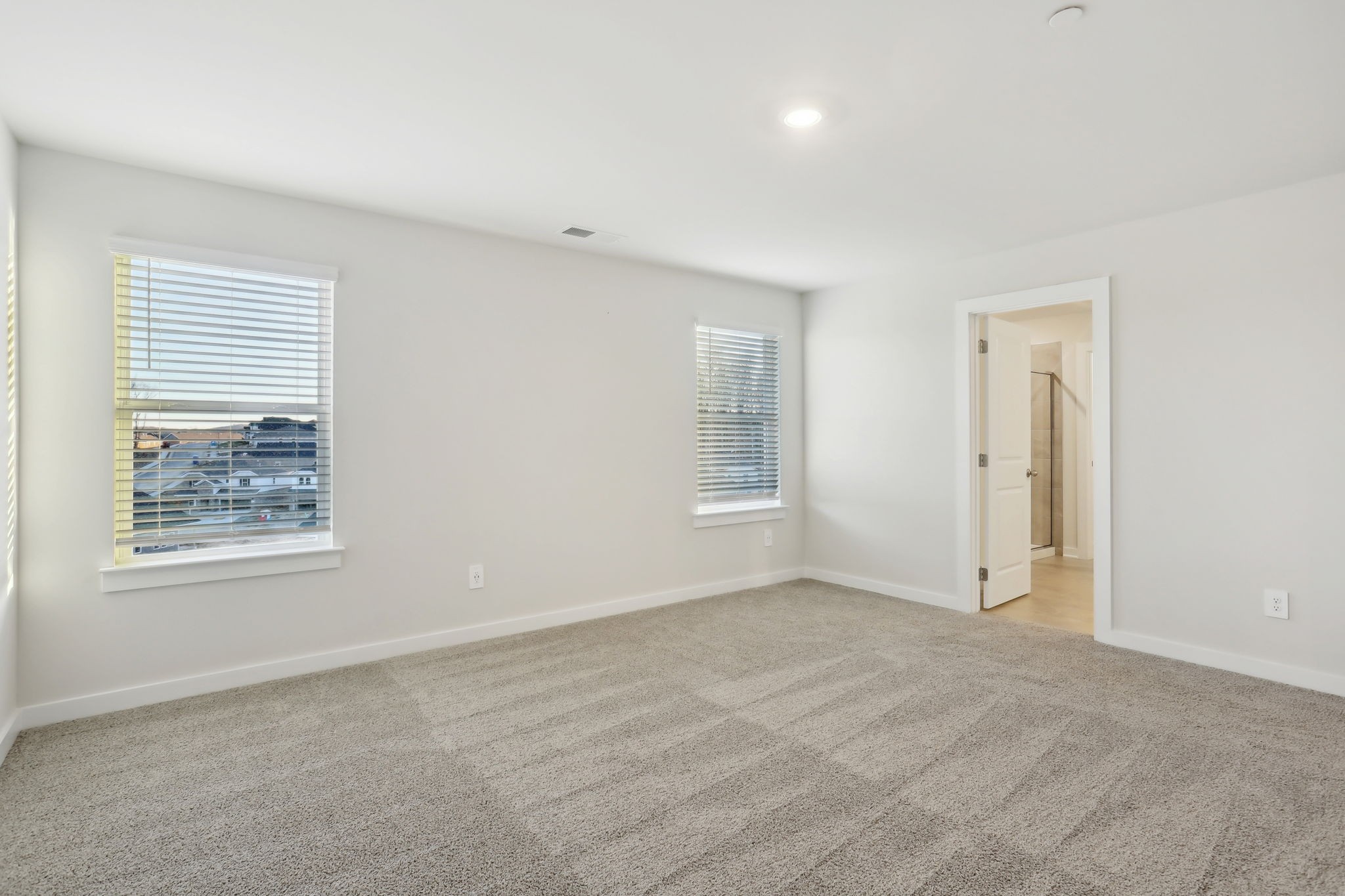 4598 Winslet Dr Property Photo 31