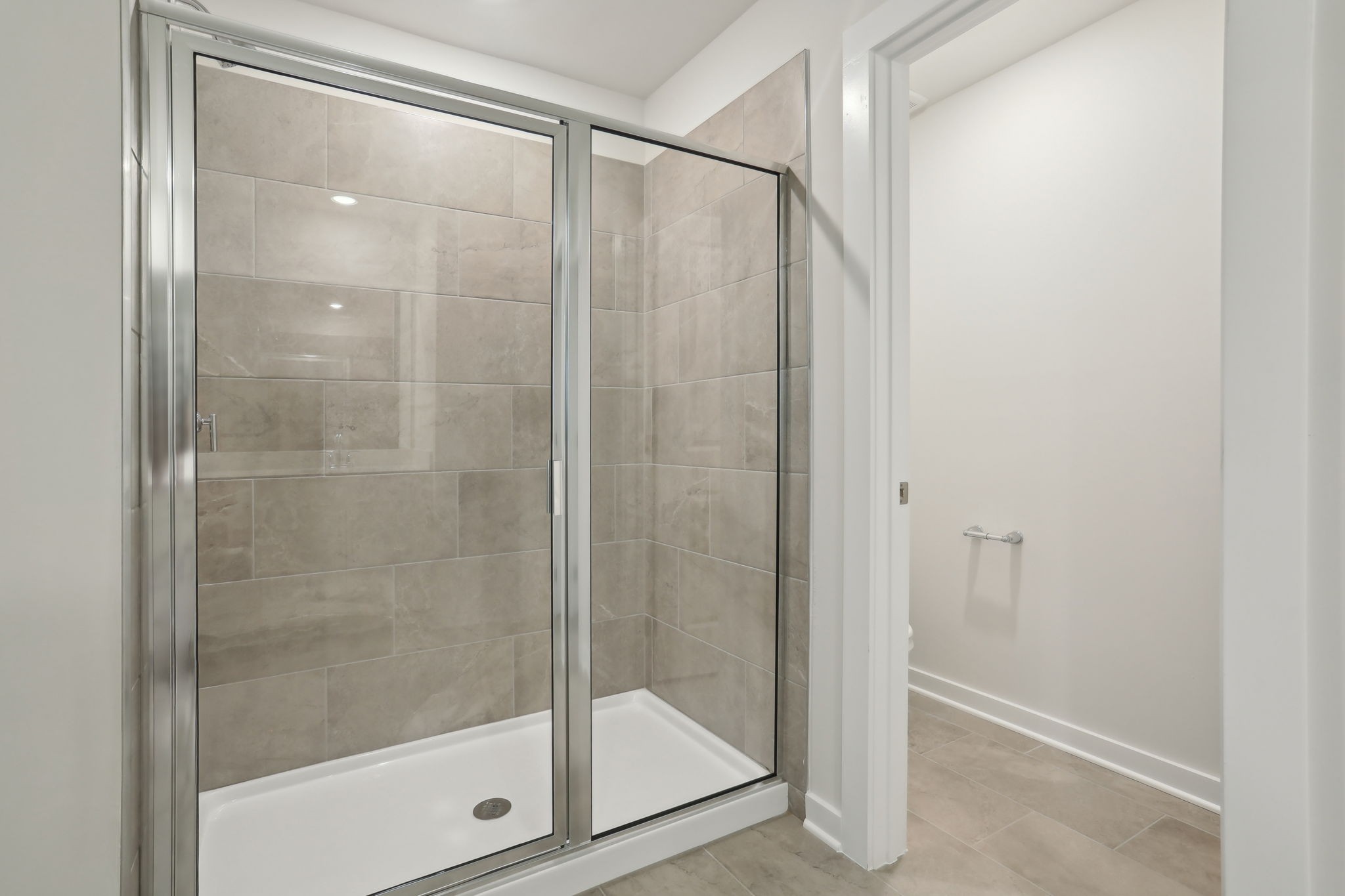 4598 Winslet Dr Property Photo 34