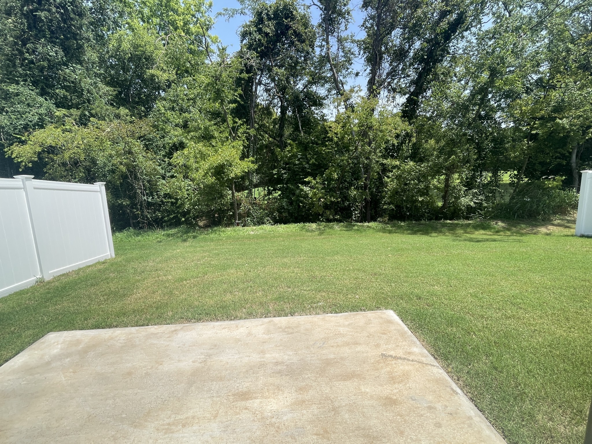 2133 Barringer Ln Property Photo 4