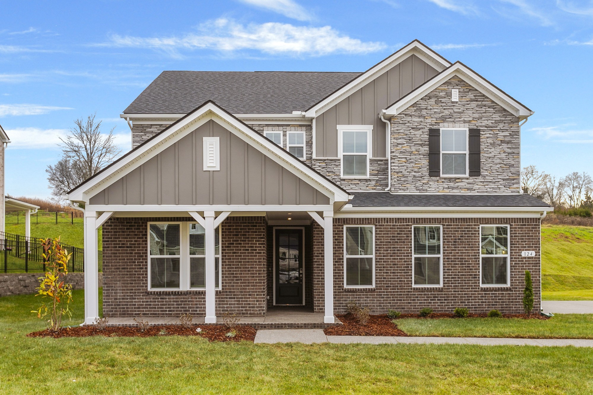 915 Champions Circle Property Photo 1