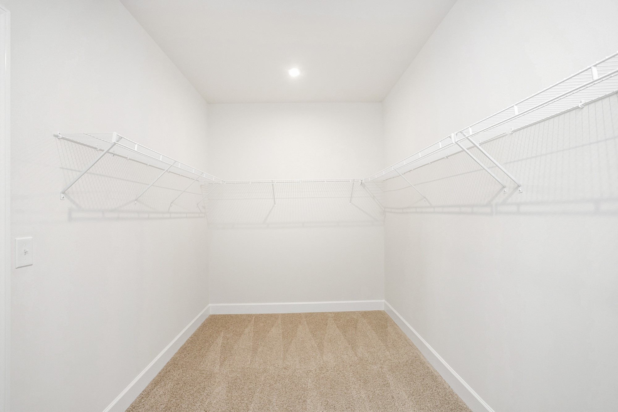 915 Champions Circle Property Photo 30