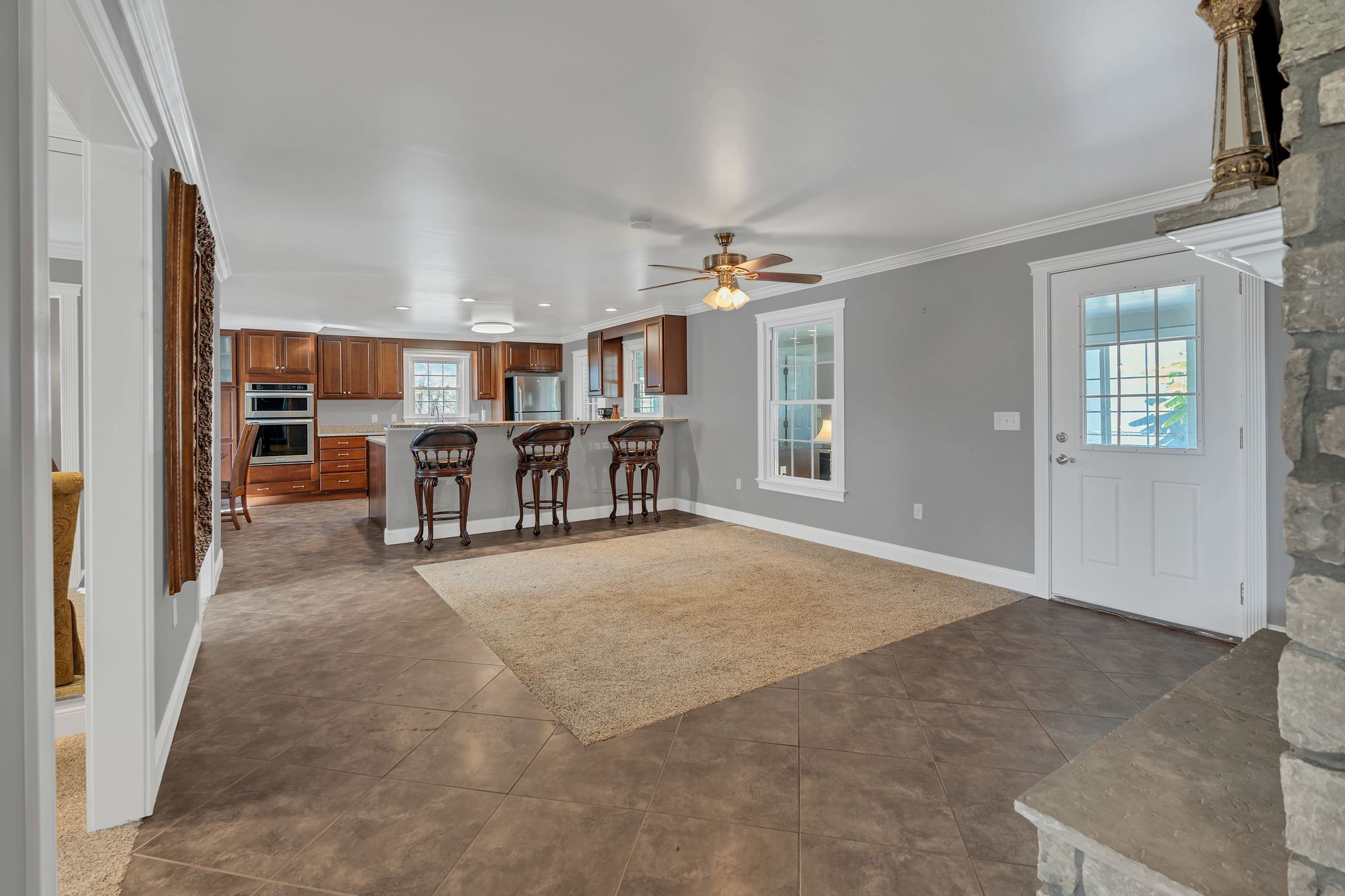 125 Airport Rd Property Photo 13