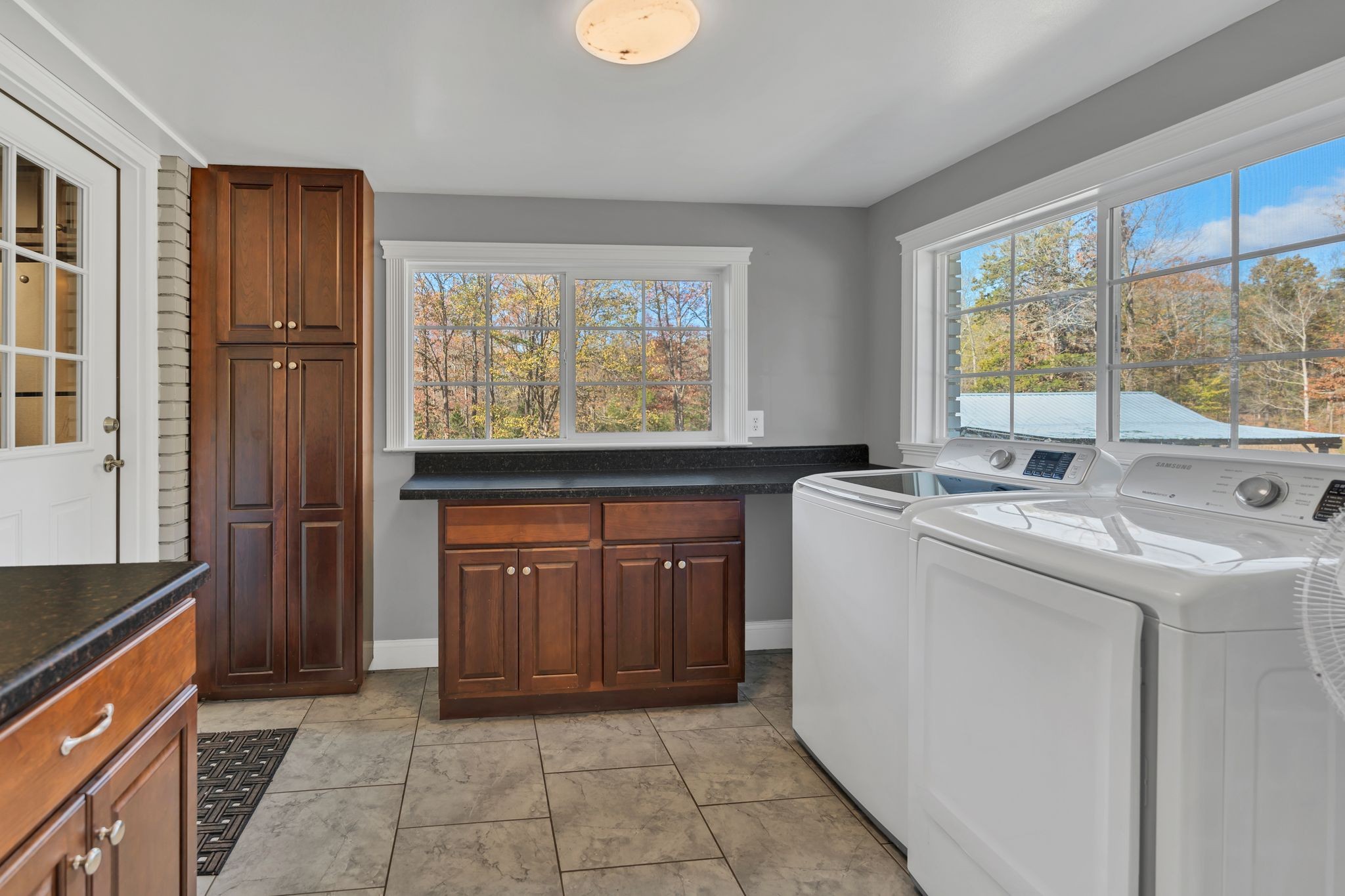 125 Airport Rd Property Photo 19