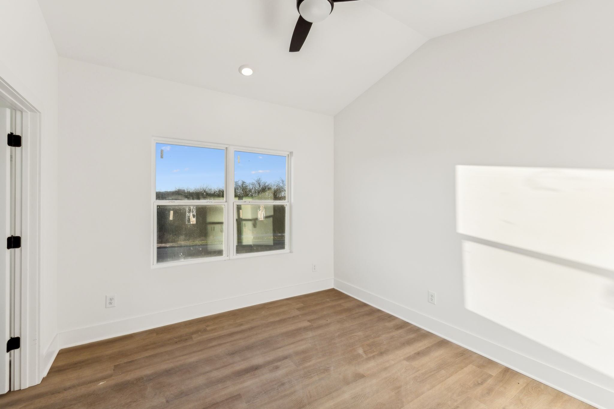 3822 Tigerbelle Dr Property Photo 19