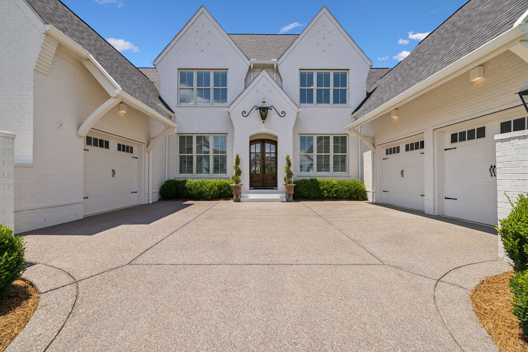 9409 Thatchbay Ct Property Photo 3