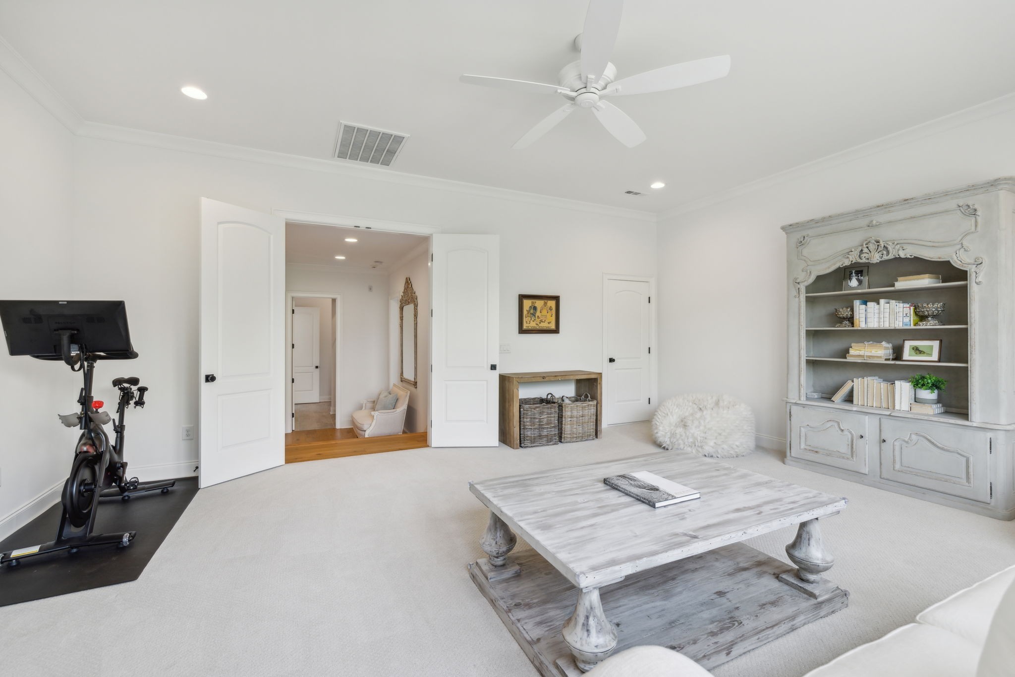9409 Thatchbay Ct Property Photo 39