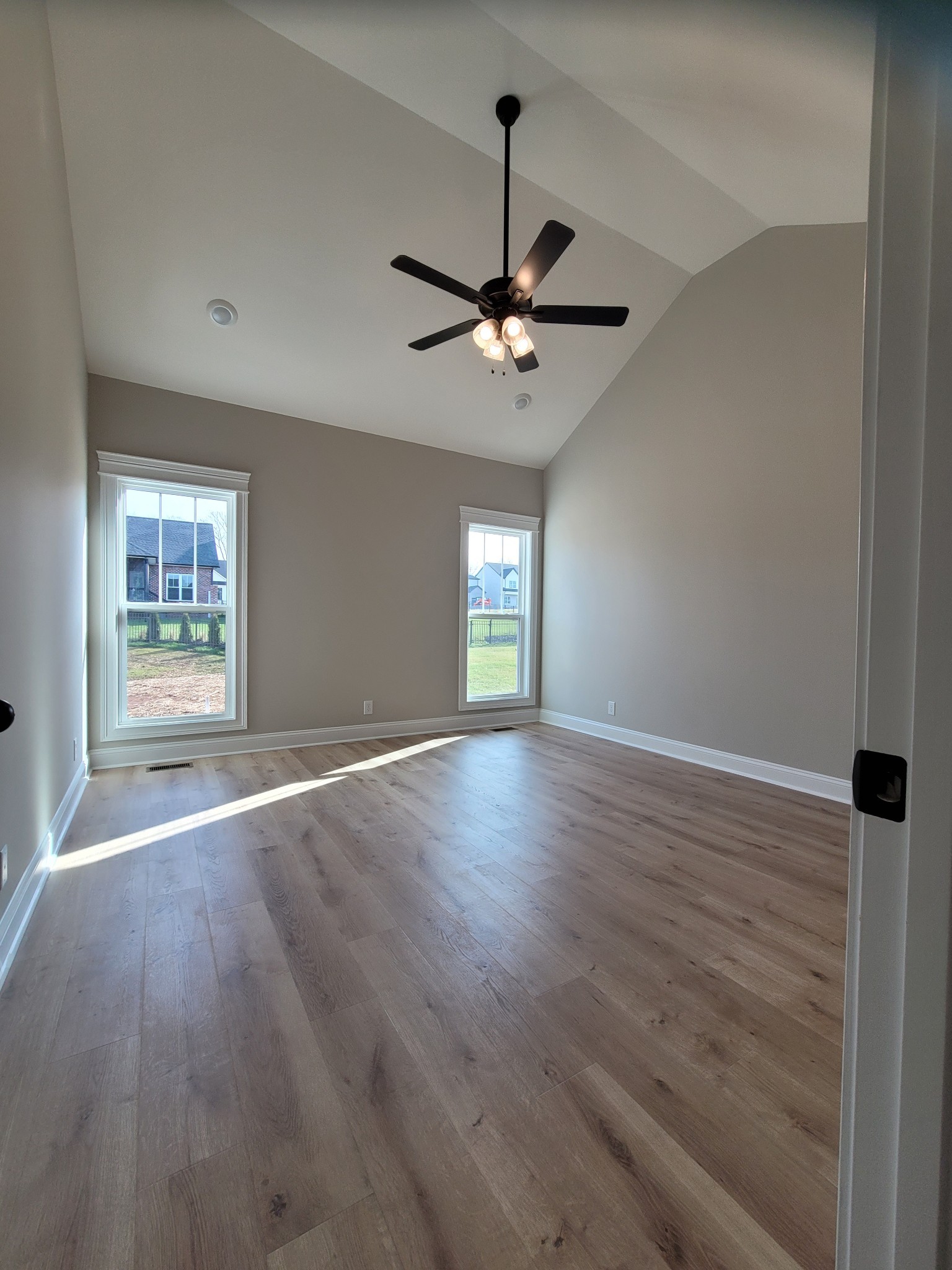 541 Foxglove Ln Property Photo 17