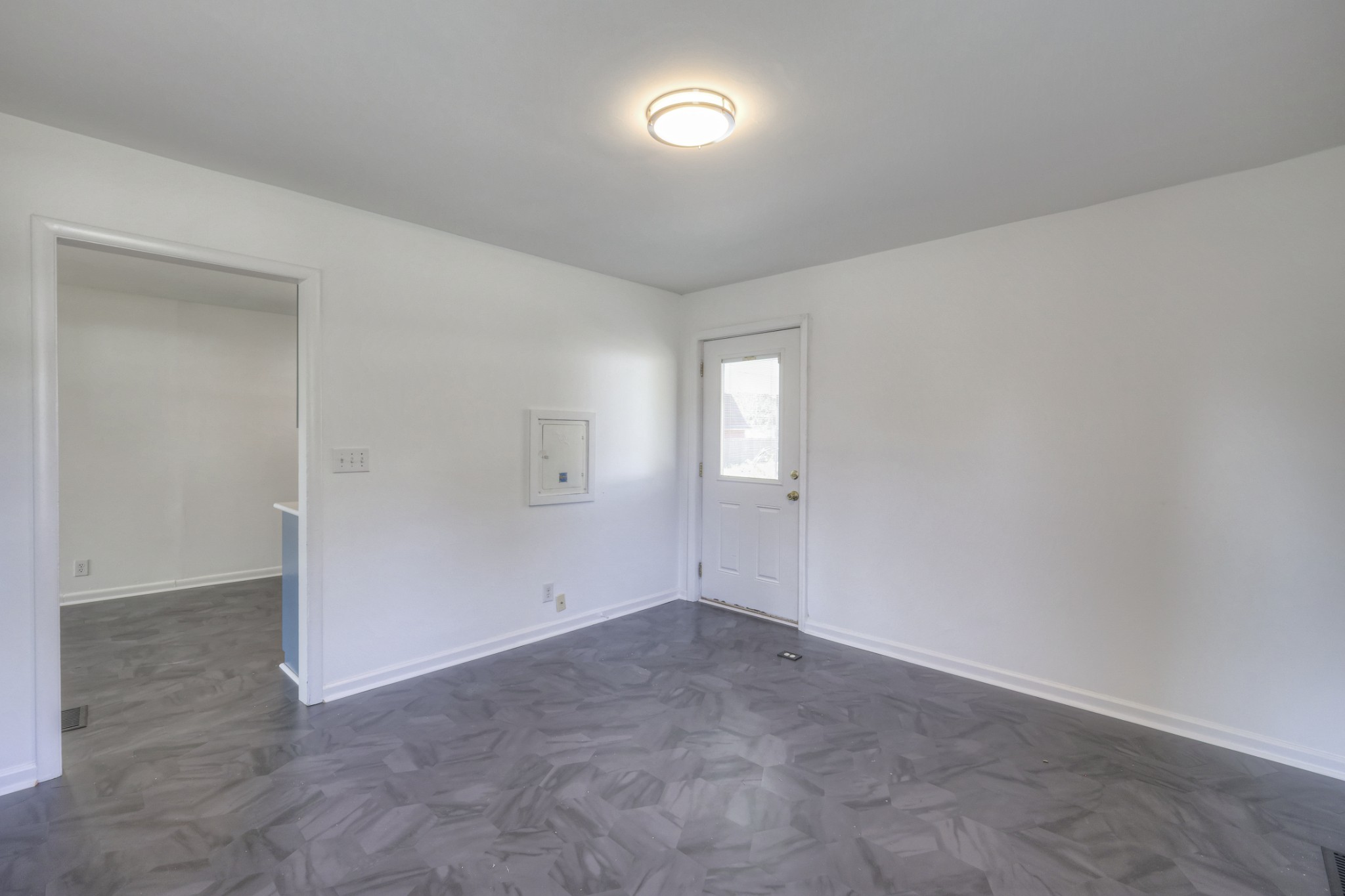 300 Pleasant Dr Property Photo 20