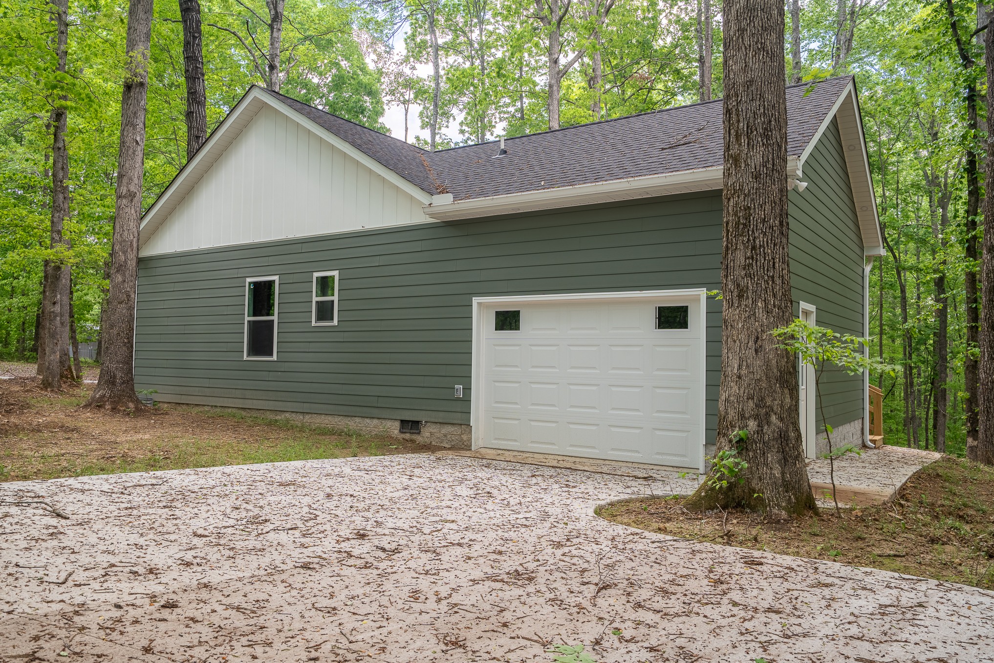 32 Periwinkle Ln Property Photo 4