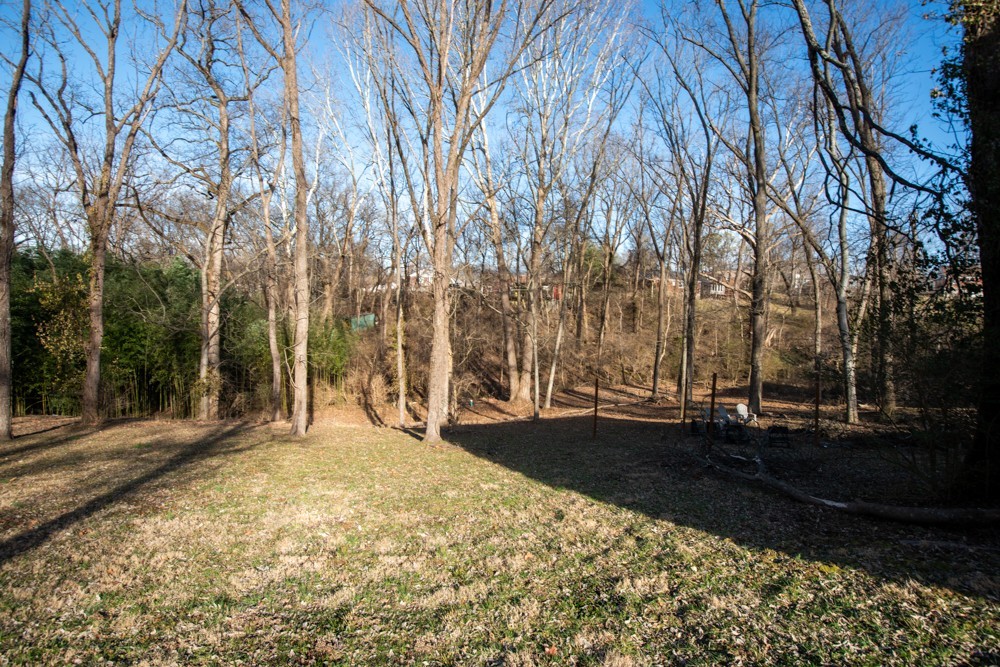 2228b Weona Dr Property Photo 6