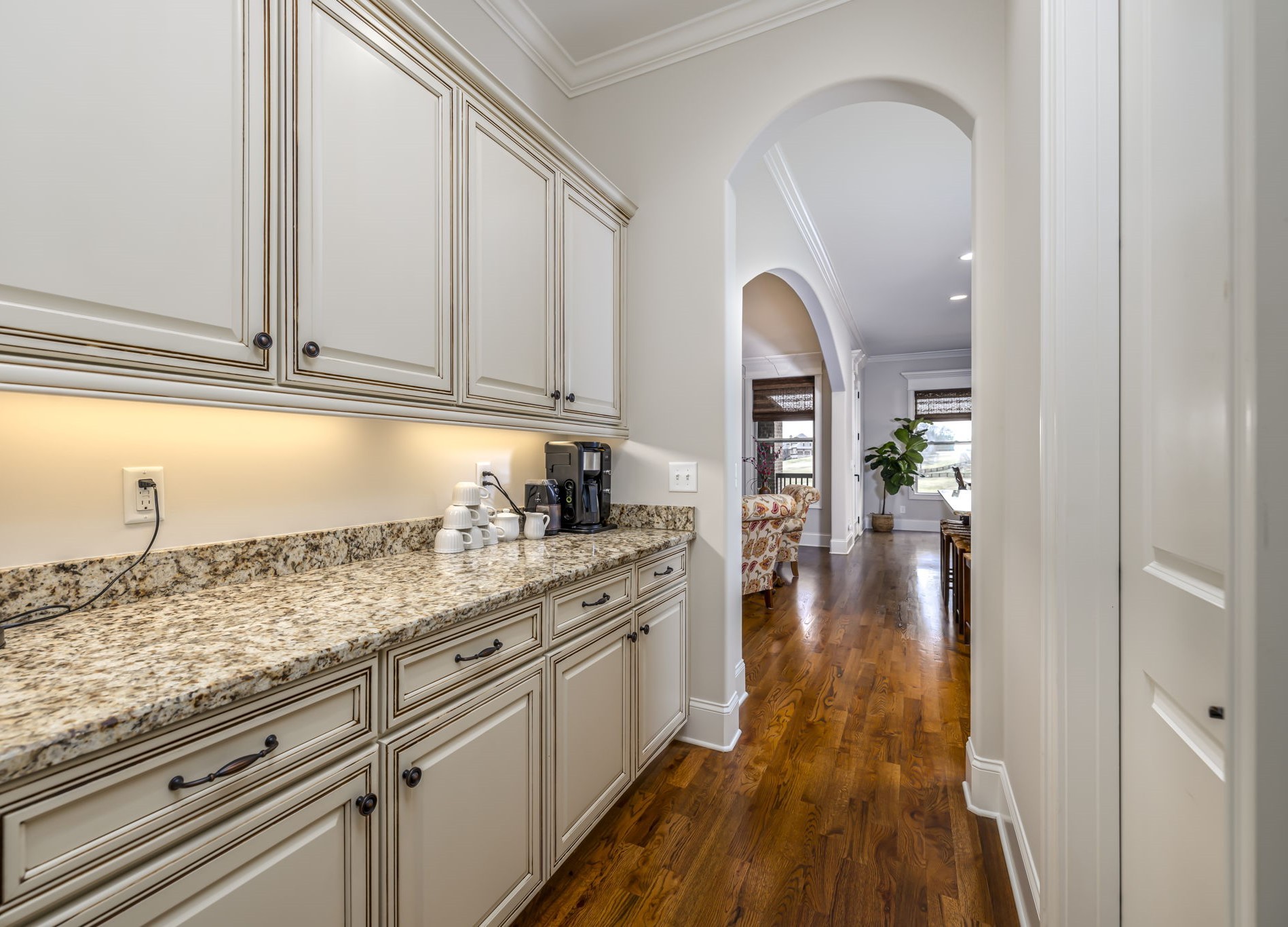 6516 Brandon Park Way Property Photo 16