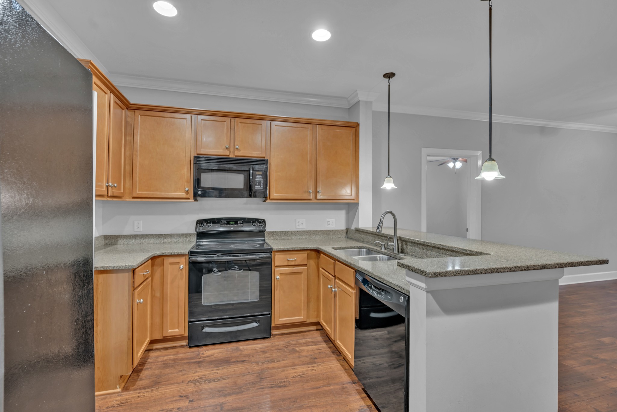 305 Seven Springs Way Property Photo 7