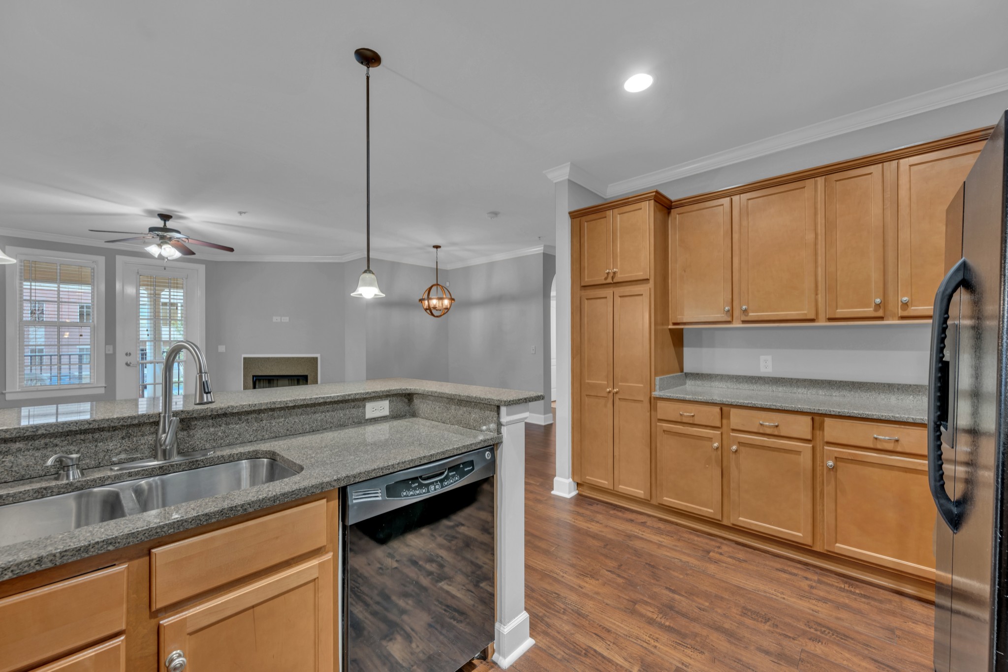 305 Seven Springs Way Property Photo 8